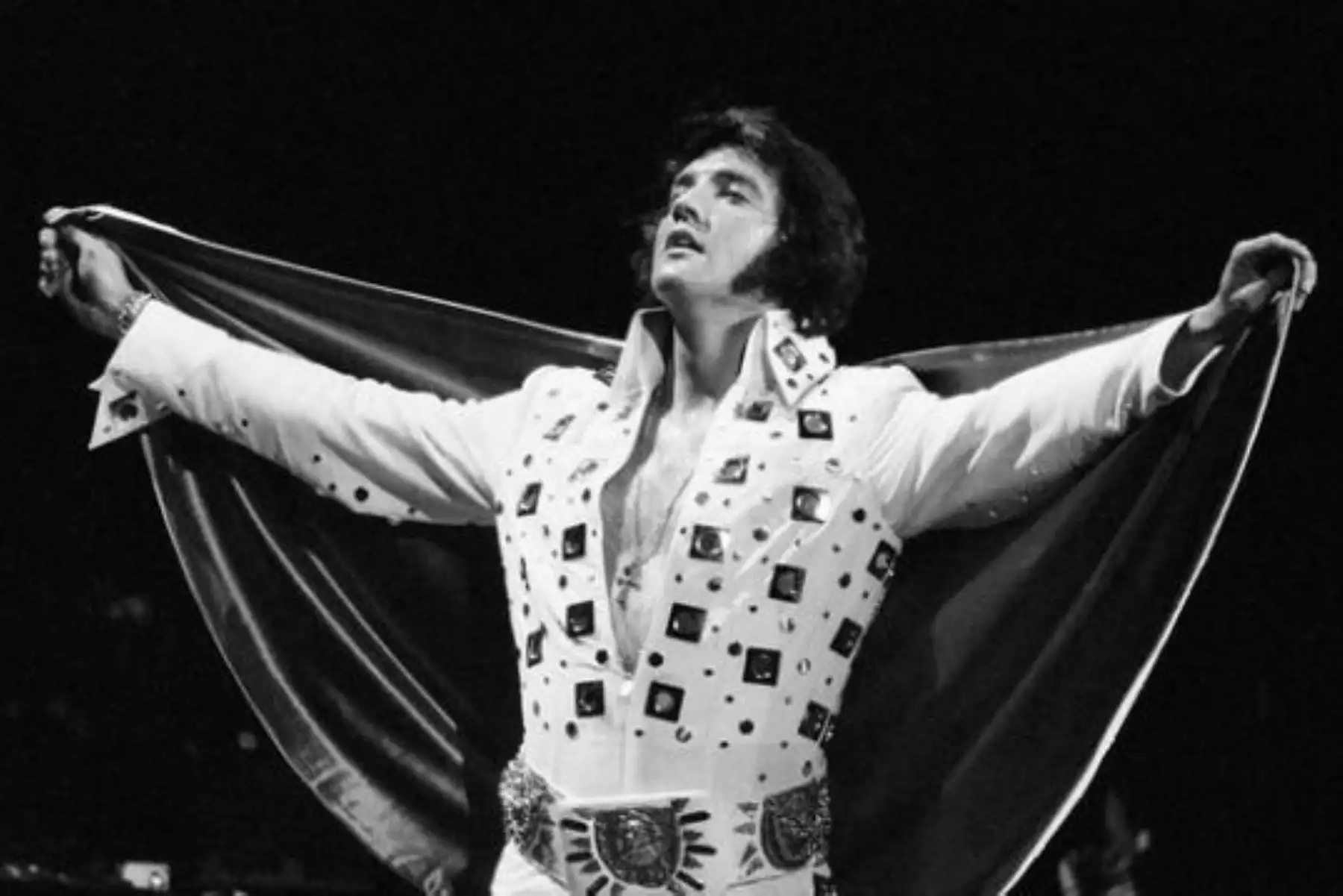 26 de junio de 1977, Elvis Presley en el último concierto de su vida. Foto: AFP