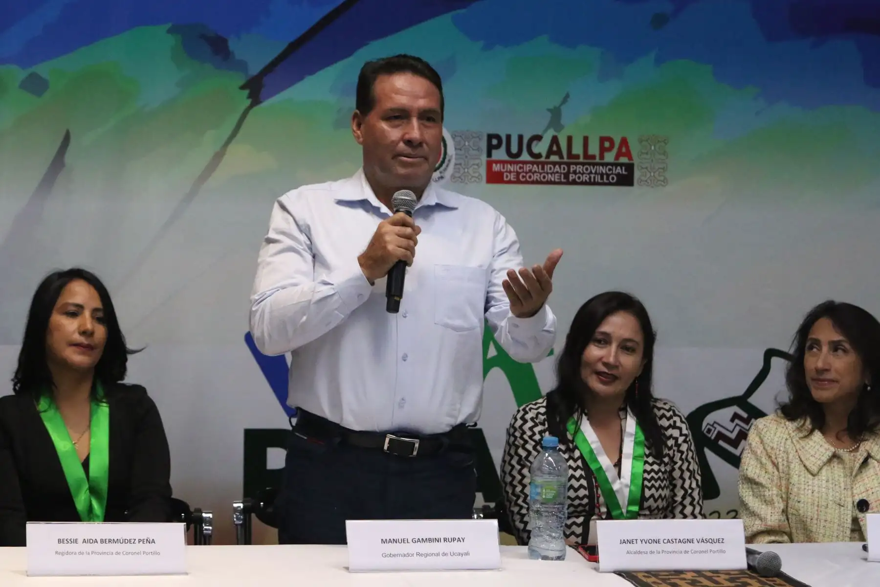 La Municipalidad Provincial de Coronel Portillo realizó el lanzamiento oficial de la Semana Jubilar, Viva Pucallpa 2023 en el auditorio del Ministerio de Comercio Exterior y Turismo. La Semana Jubilar 2023 está programada a realizarse del 6 al 13 de octubre en la ciudad de Pucallpa y contempla una serie de actividades de carácter cultural, artístico, festivo, gastronómico, costumbrista con el fin de dinamizar el turismo, movimiento económico y social en Pucallpa.

Foto: ANDINA/Héctor Vinces