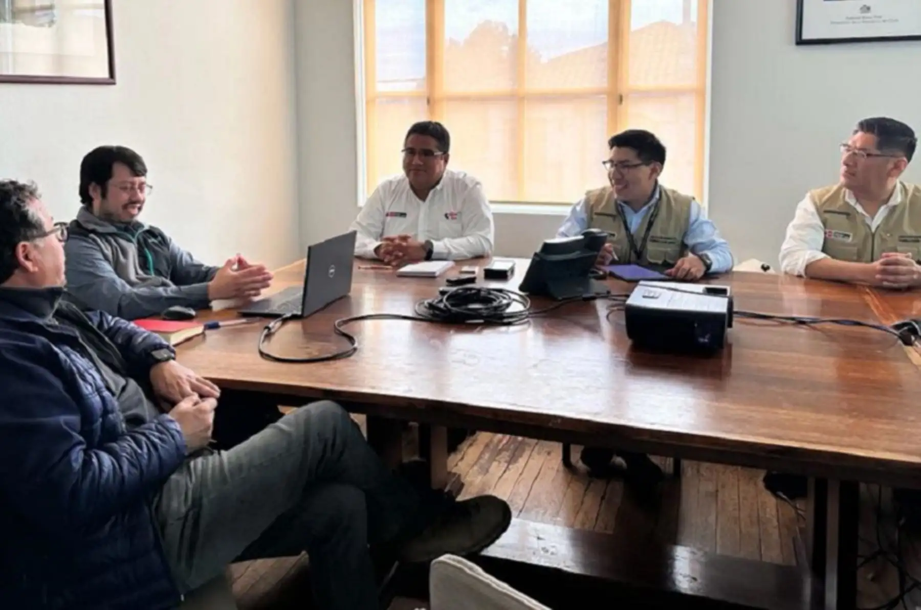 Reunión de funcionarios del Minem con funcionarios de la Cepal en Chile. Foto: Cortesía.