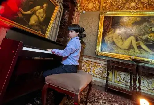 Presentan “Rapsodia del Olivar” en el Teatro Municipal con niño prodigio Mauro Lionel.