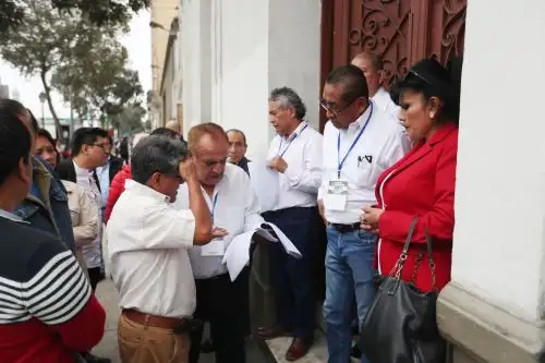 Militantes de Acción Popular en la sede principal de este partido. ANDINA/Ricardo Cuba