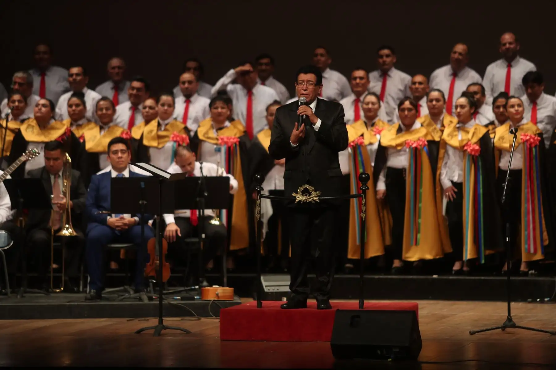Gracias a la pedagogía planteada por Orquestando, los
alumnos aprenden cuatro
aprendizajes: escucha y apreciación musical, interpretación vocal e instrumental,
lectura y escritura musical,
y creación musical.Foto: ANDINA/Ricardo Cuba