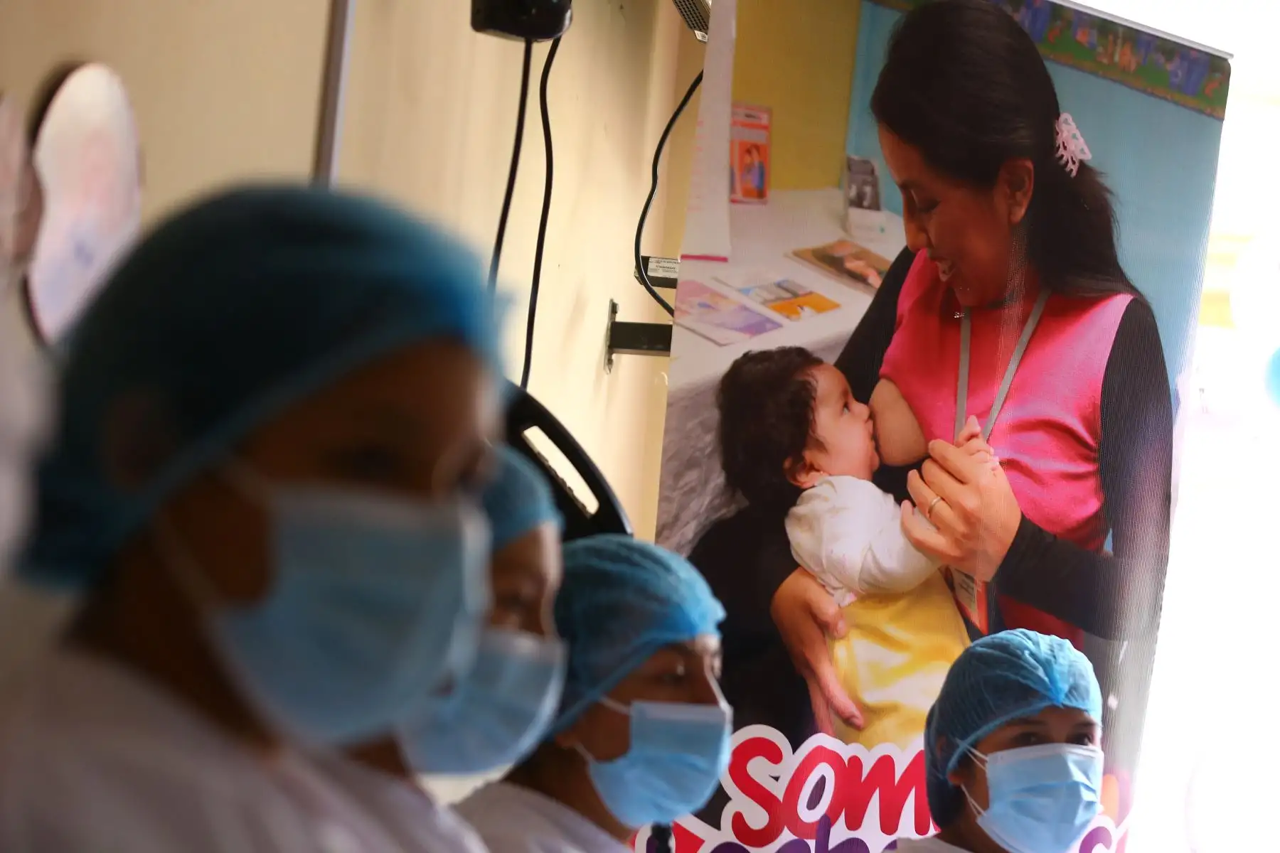 El Ministerio de Salud  a través del Hospital Nacional Docente Madre Niño San Bartolomé, realiza una gran maratón de extracción de leche materna, como inicio de actividades que se desarrollarán durante la semana de la lactancia materna.
Foto: ANDINA/Eddy Ramos