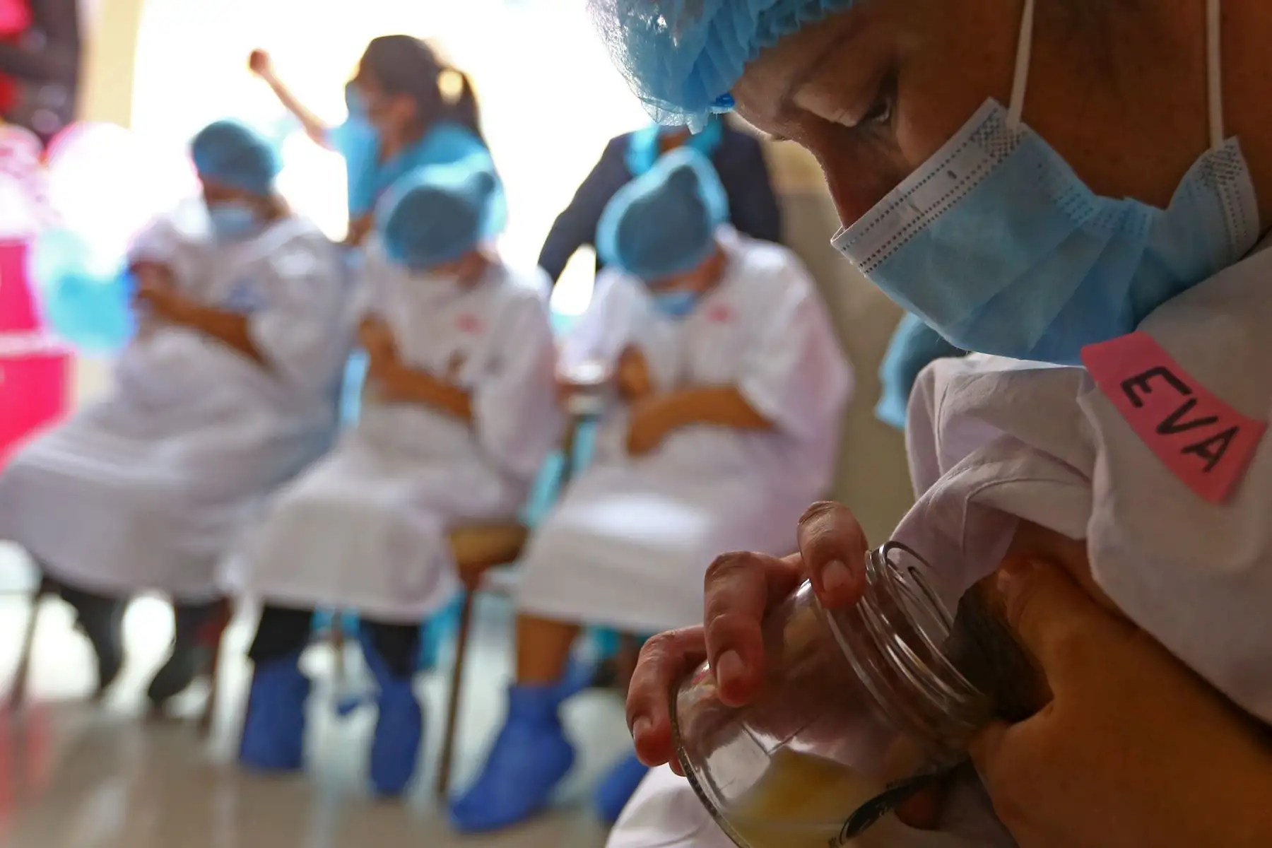 El Ministerio de Salud  a través del Hospital Nacional Docente Madre Niño San Bartolomé, realiza una gran maratón de extracción de leche materna, como inicio de actividades que se desarrollarán durante la semana de la lactancia materna.
Foto: ANDINA/Eddy Ramos