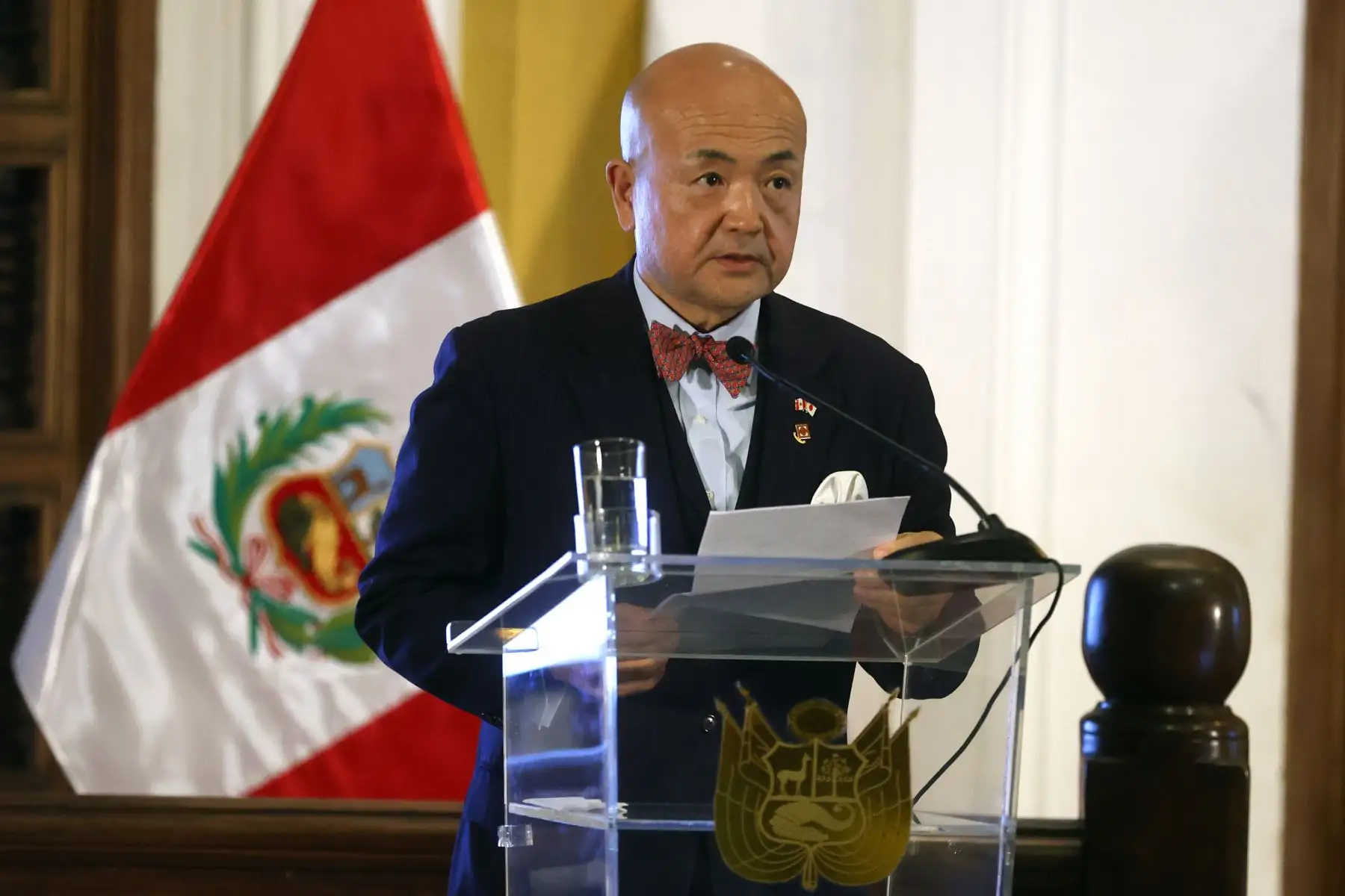 La ministra de Relaciones Exteriores, Embajadora Ana Cecilia Gervasi Díaz y el Embajador del Japón en Perú, Kazuyuki Katayama lideraron la Ceremonia por el 150° aniversario del establecimiento de relaciones diplomáticas entre el Perú y Japón, llevada a cabo en Palacio de Torre Tagle. 
Foto: ANDINA/Vidal Tarqui