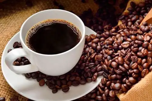“Cuando ingerimos mayor cantidad de glucosa, el café hace que la insulina trabaje mejor. Lo mismo ocurre con el metabolismo de los lípidos, hace que exista menor cantidad de colesterol LDL, que daña las arterias”.