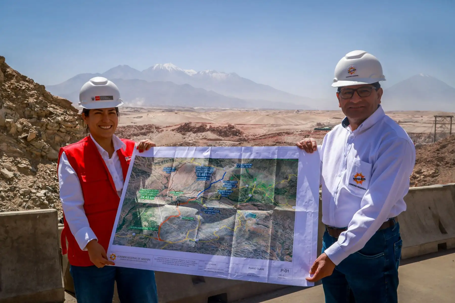La ministra de Transportes y Comunicaciones, Paola Lazarte, suscribe convenio interinstitucional con el Gobierno Regional de Arequipa para la construcción de la vía Arequipa - La Joya.

Foto: ANDINA/MTC