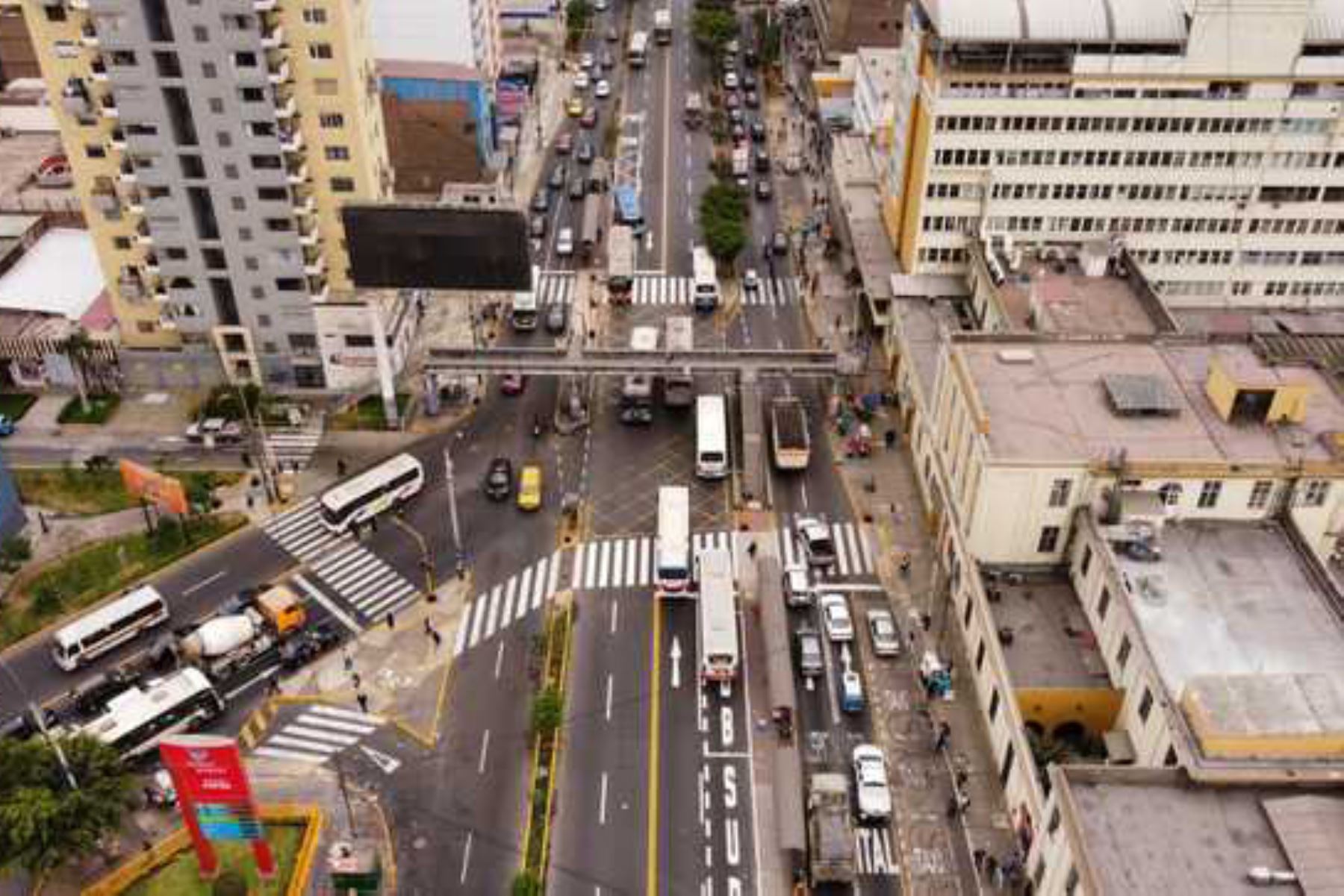 Para el Ministerio de Transporte y Comunicaciones urge una mayor fiscalización de los límites de velocidad en esta importante vía limeña. ANDINA/ MTC.