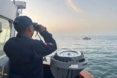 El titular de Defensa arribó a Trujillo para reunirse con funcionarios de Defensa Civil y del Gobierno Regional de La Libertad para analizar el avance del plan de prevención frente al eventual Fenómeno El Niño global.