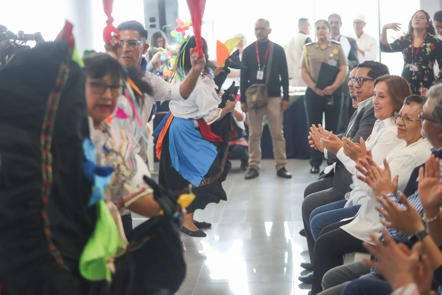 La presidenta de la República, Dina Boluarte, visita la Casa del Pensionista Yuyaq, a cargo de la Oficina de Normalización Previsional (ONP), ubicada en San Juan de Lurigancho. Foto: ANDINA/Ricardo Cuba
