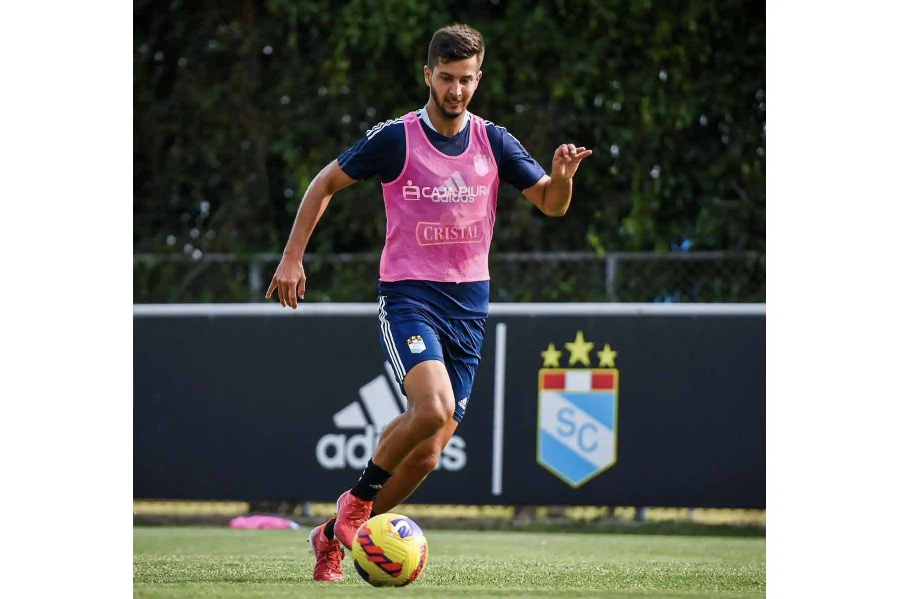 Rafael Lutiger Defensa del Sporting Cristal es convocado ´para la selección peruana de futbol
Foto: Instagram
