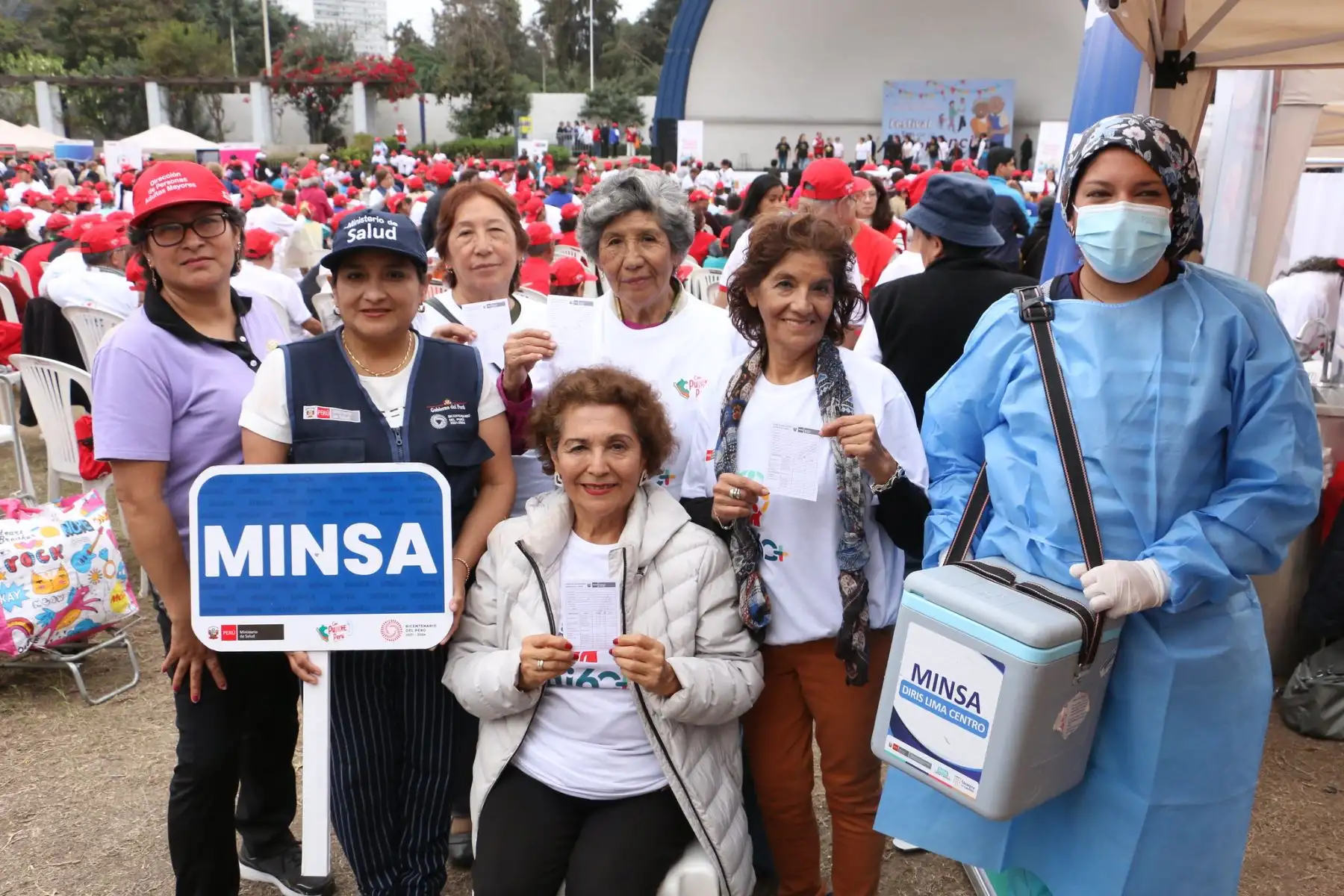 Ministerio de Salud instaló módulos de atención en festival del adulto mayor, en  campo de Marte.
Foto: MINSA