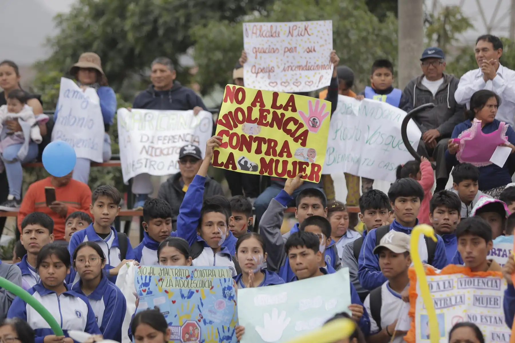 Ministra de la Mujer y Poblaciones Vulnerables, Nancy Tolentino, participa en feria por el Día Nacional de las Personas Adultas Mayores y en la firma de compromiso del Modo Niñez con la Municipalidad de San Antonio - Huarochirí.
Foto: MIMP