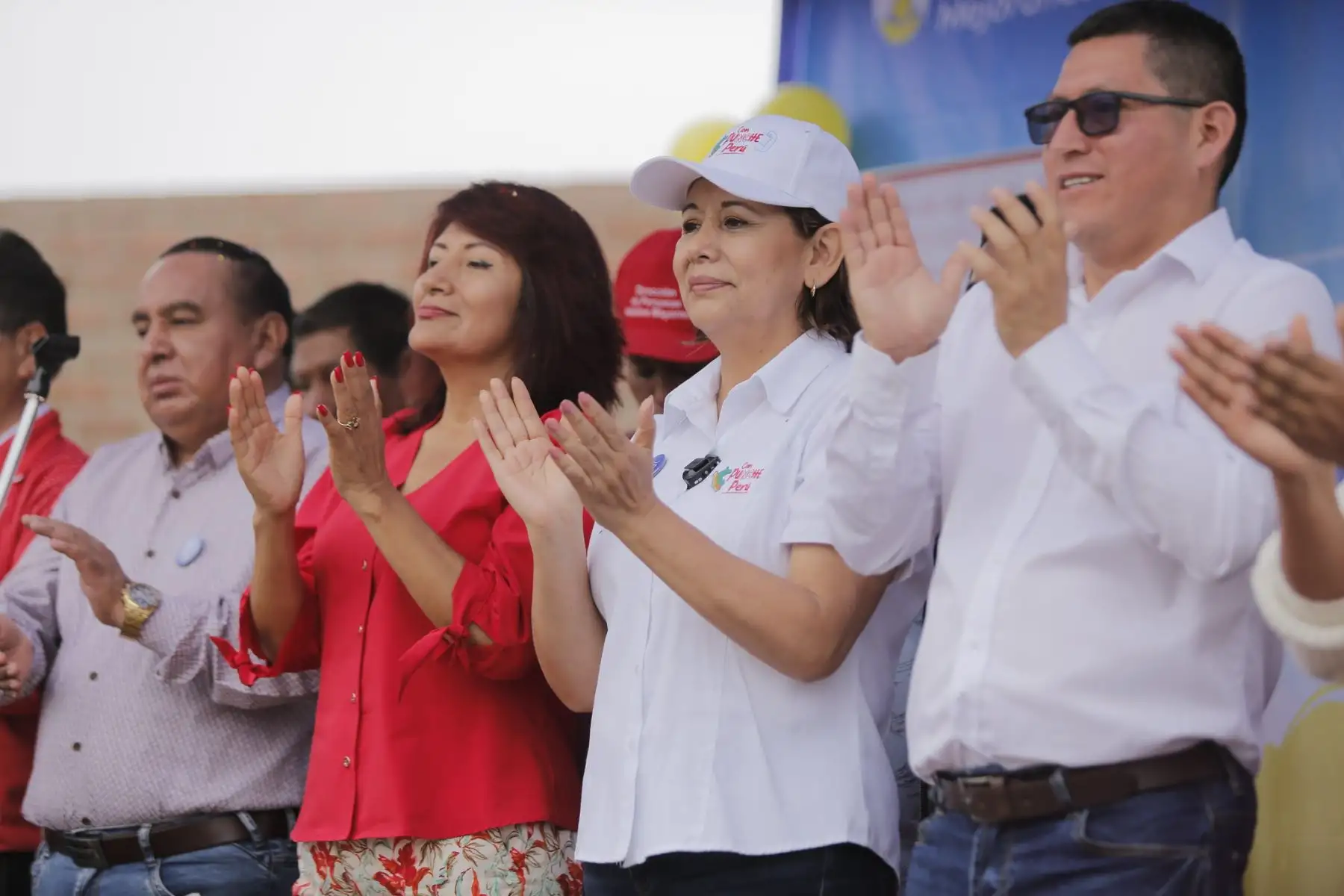 Ministra de la Mujer y Poblaciones Vulnerables, Nancy Tolentino, participa en feria por el Día Nacional de las Personas Adultas Mayores y en la firma de compromiso del Modo Niñez con la Municipalidad de San Antonio - Huarochirí.
Foto: MIMP