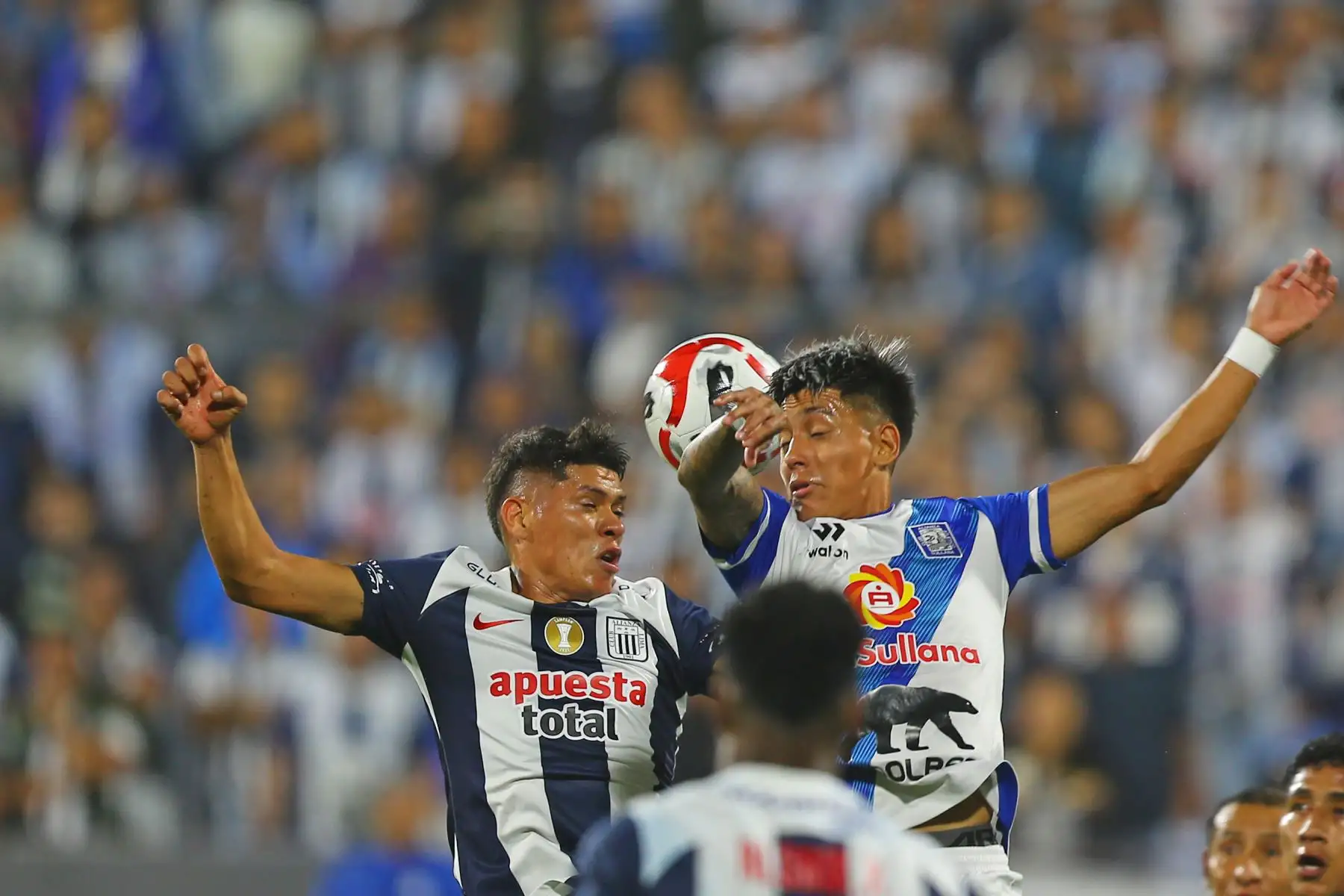 Alianza Lima se enfrenta a Alianza Atlético por la fecha 11 del Torneo Clausura en el estadio Alejandro Villanueva de La Victoria.  
Foto: ANDINA/ Eddy Ramos
