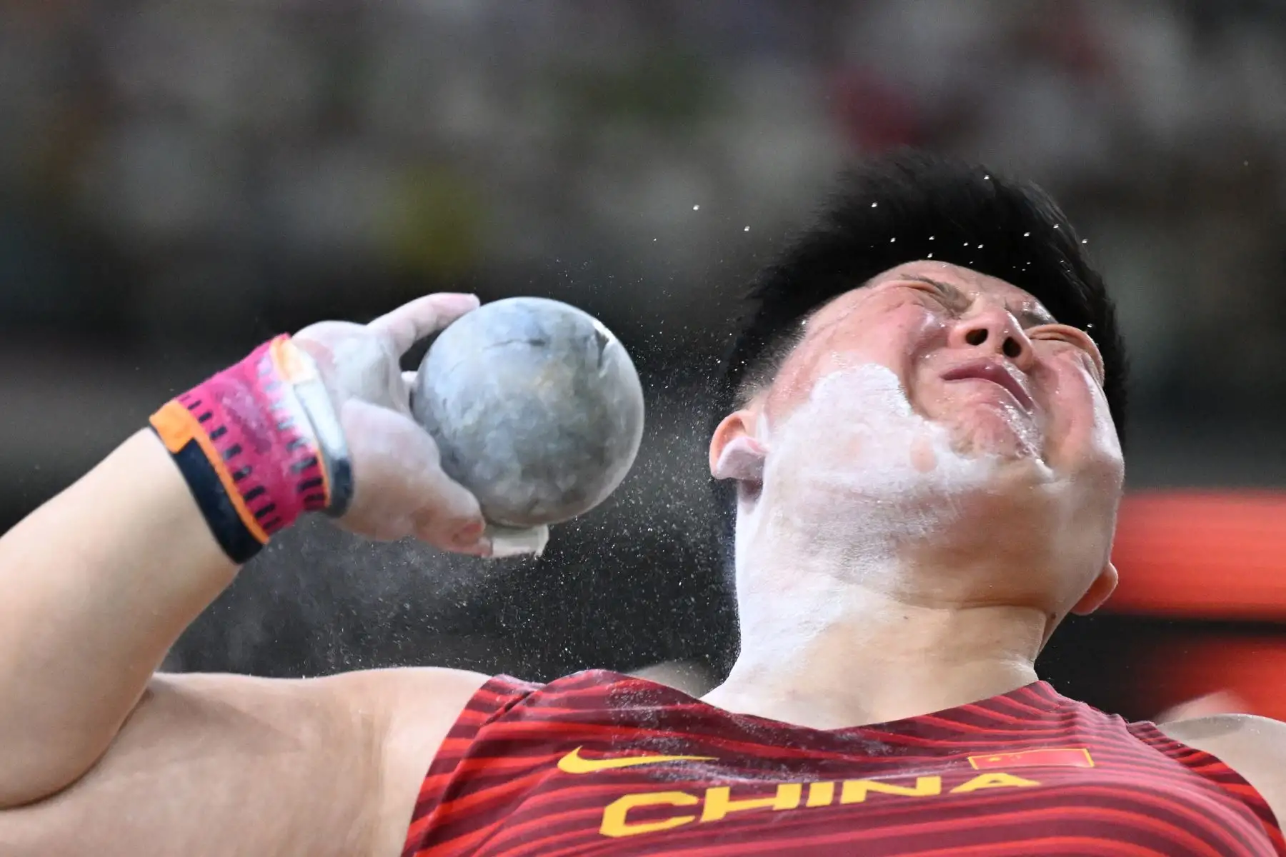 La china Gong Lijiao compite en la final de lanzamiento de peso femenino durante el Campeonato Mundial de Atletismo en el Centro Nacional de Atletismo de Budapest.
Foto: AFP