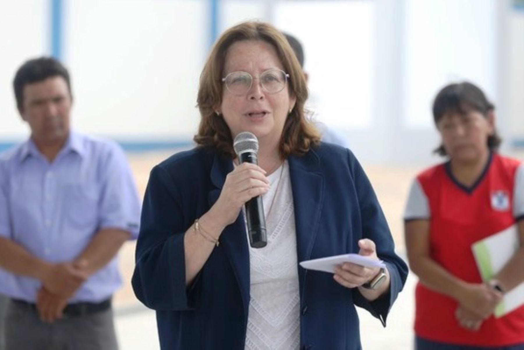 La ministra de Educación, Magnet Márquez, durante visita a colegio en Chiclayo. Foto: ANDINA/Difusión.