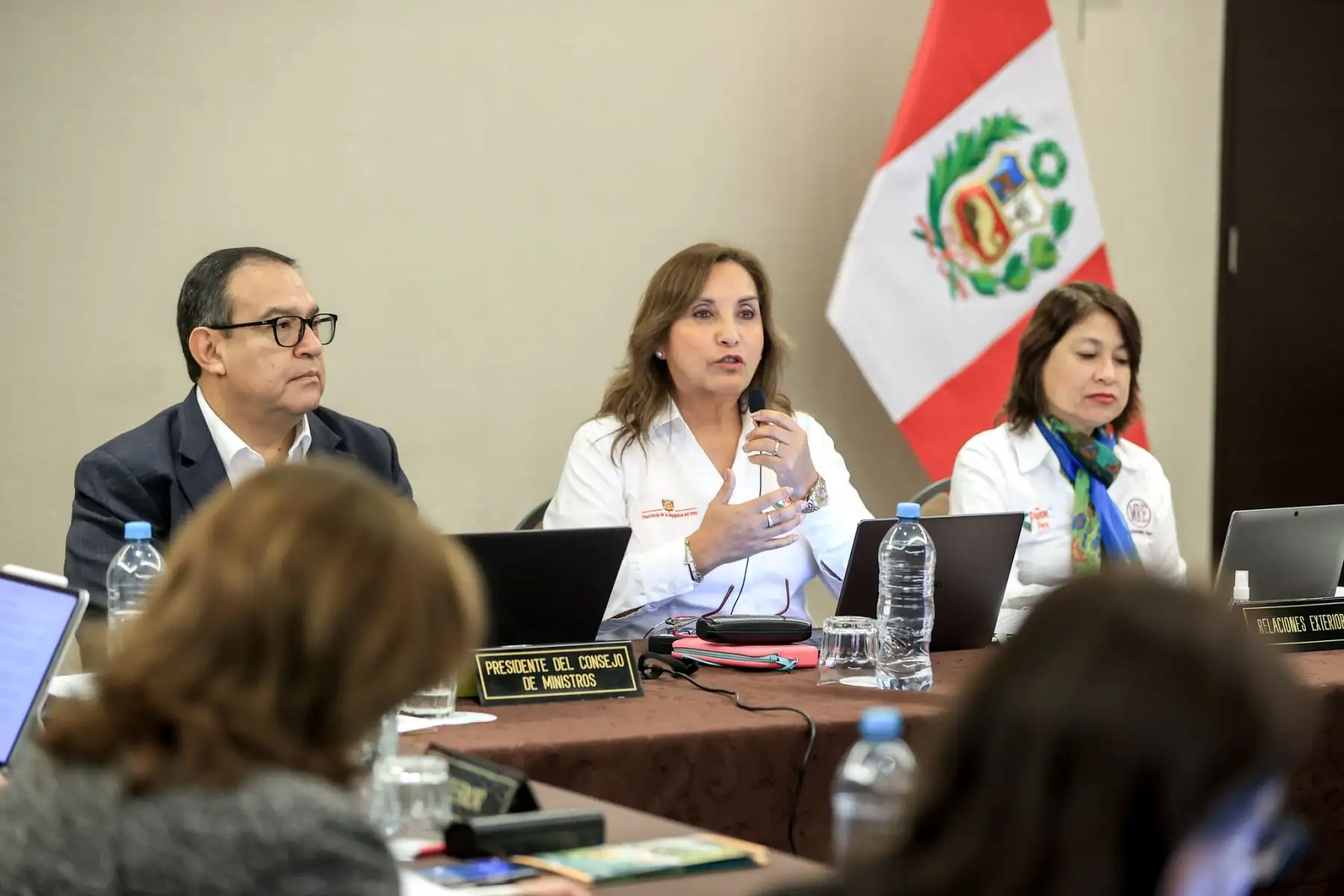 La presidenta de la República, Dina Boluarte, lidera el Consejo de Ministros que se desarrolla en la ciudad de Tacna, donde se tratan relevantes temas para la región y el país.
Foto: ANDINA/Prensa Presidencia