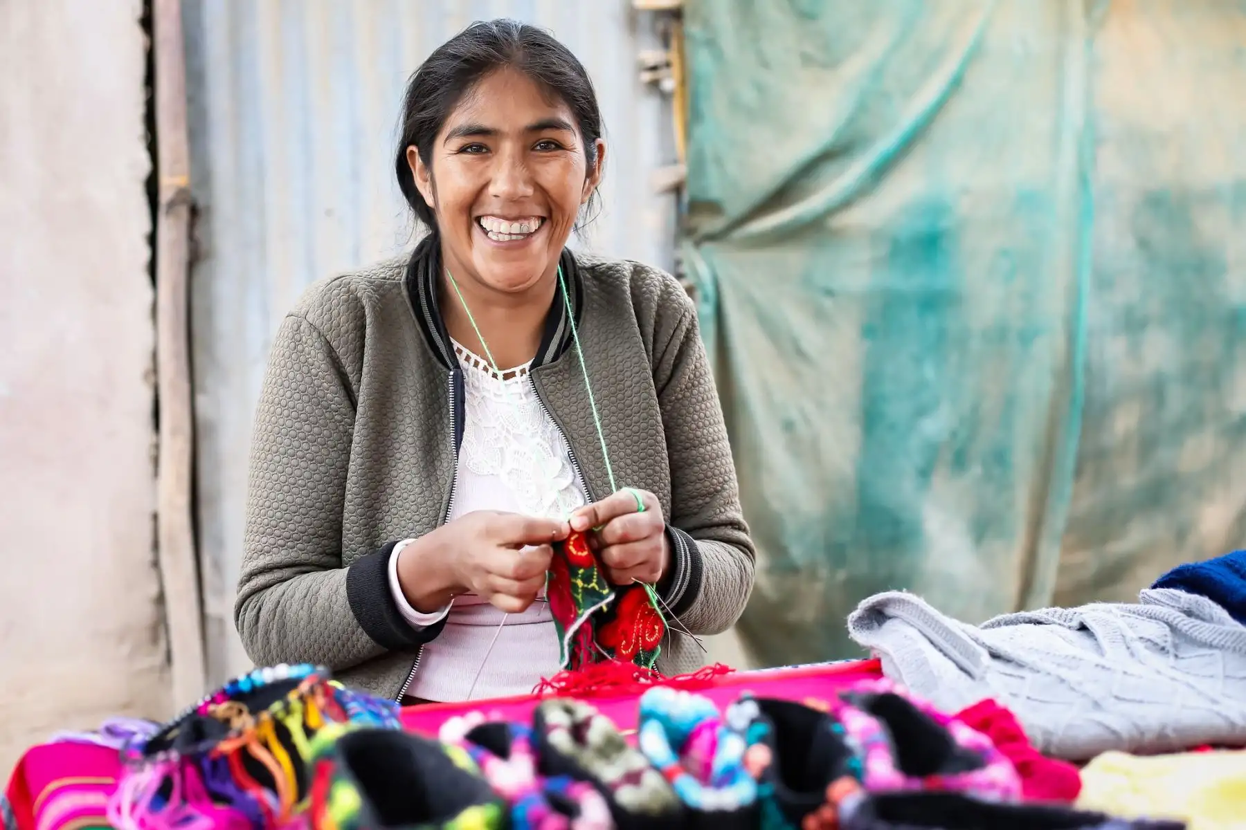 Ministro de Desarrollo e Inclusión Social, Julio Demartini conoce emprendimientos de hogares de familias usuarias del programa Juntos en la región Tacna.
Foto: Midis