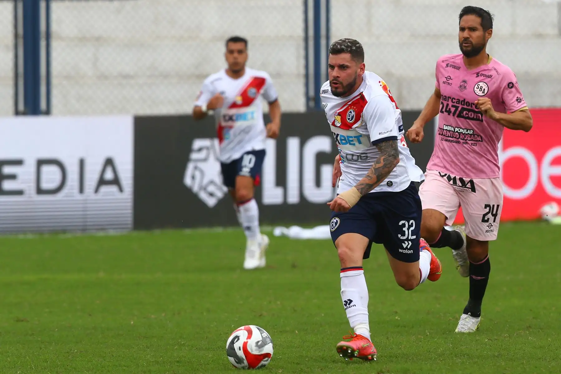 Deportivo Municipal se enfrenta a Sport Boys por la fecha 11 del Torneo Clausura en el estadio Iván Elías Moreno de Villa el Salvador.
Foto: ANDINA/Eddy Ramos