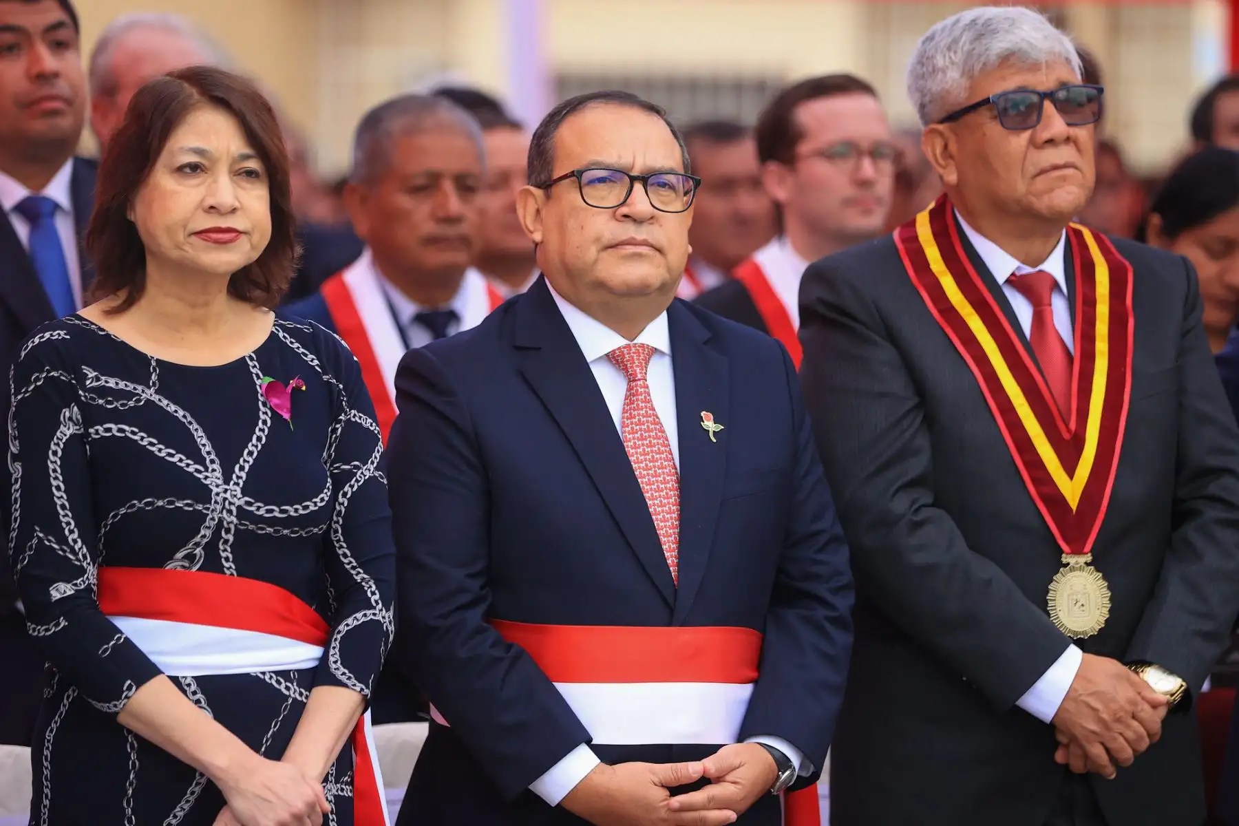 El presidente del Consejo de Ministros, Alberto Otárola, participa homenaje a la mujer tacneña, en el marco del 94.° Aniversario de la Reincorporación de Tacna a la Heredad Nacional. Foto: ANDINA/Prensa Presidencia