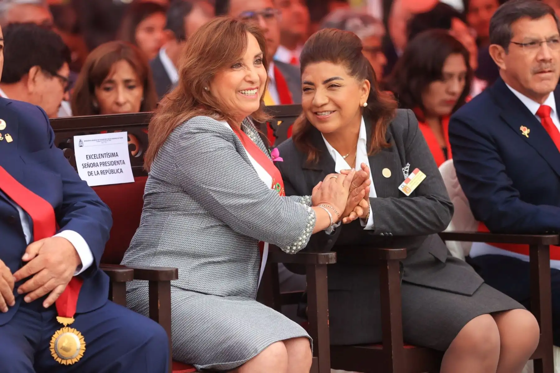 Presidenta Dina Boluarte participa homenaje a la mujer tacneña, en el marco del 94.° Aniversario de la Reincorporación de Tacna a la Heredad Nacional. Foto: ANDINA/Prensa Presidencia