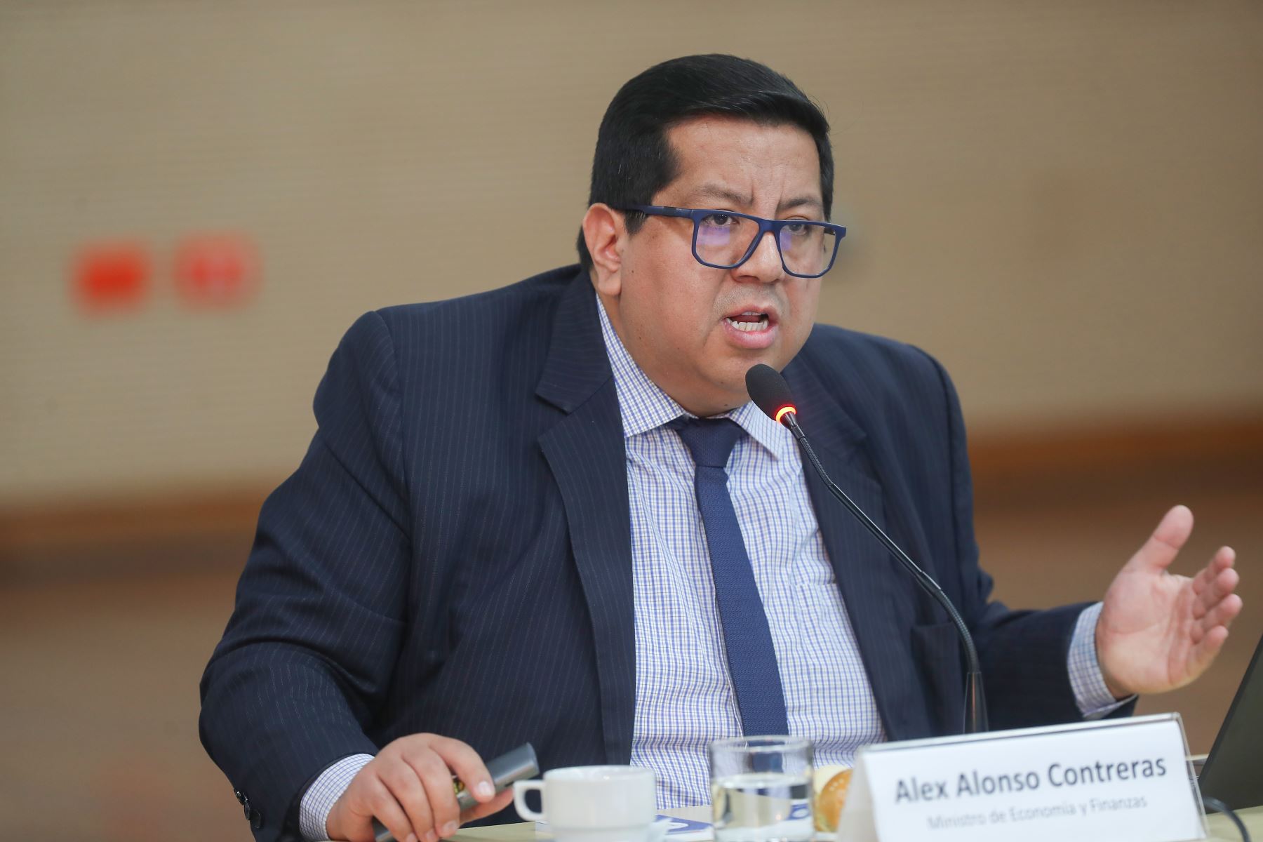 Ministro de Economía y Finanzas, Alex Contreras. ANDINA/Ricardo Cuba