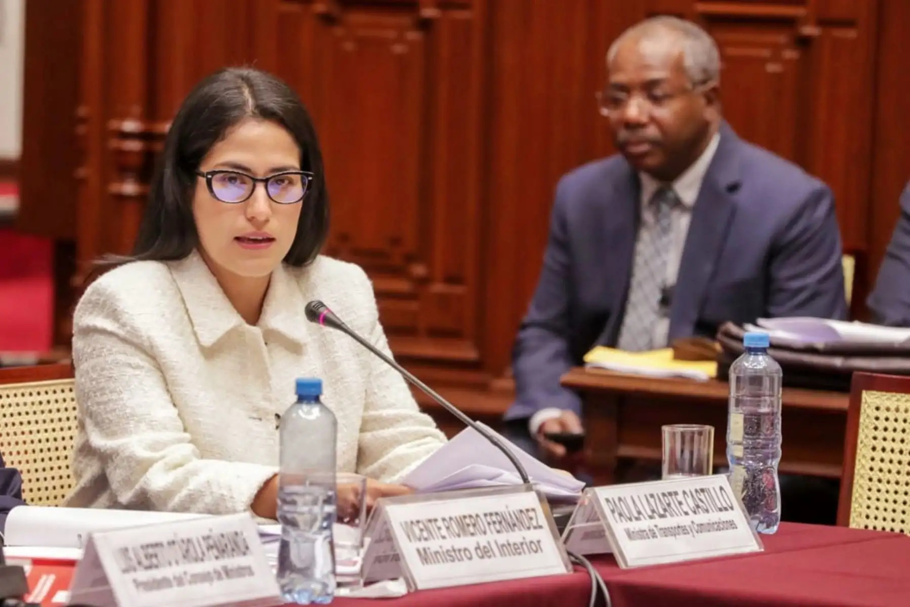 Ministra Lazarte presentó ante la Comisión de Constitución del Congreso cuatro proyectos de decretos legislativos con el fin de atacar frontalmente la inseguridad ciudadana, garantizar la seguridad vial e integridad de las personas que utilizan taxi y cerrar brechas digitales al interior del país.  Foto: ANDINA/Difusión
