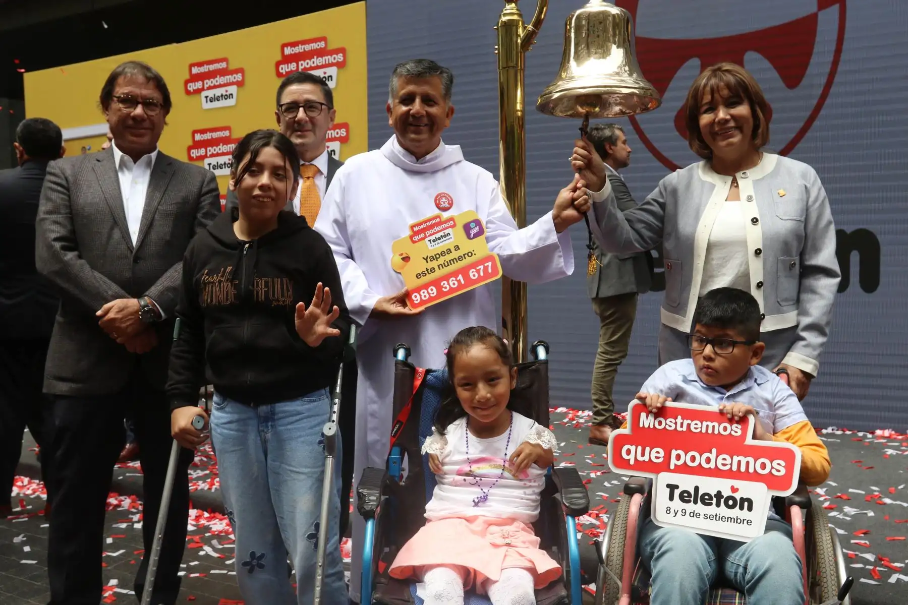 Fundación Teletón y la Bolsa de Valores de Lima a participan del Campanazo Teletón 2023, con la participación de la ministra de la Mujer,  Nancy Tolentino, ,el padre Isidro Vásquez, el Vicepresidente de la Bolsa de Valores,  Fernando Romero, el presidente de la Teletón,  Martin Fariñas y el presidente de la Confiep,  Alfonso Bustamante.
FOTO:ANDINA/Héctor Vinces.