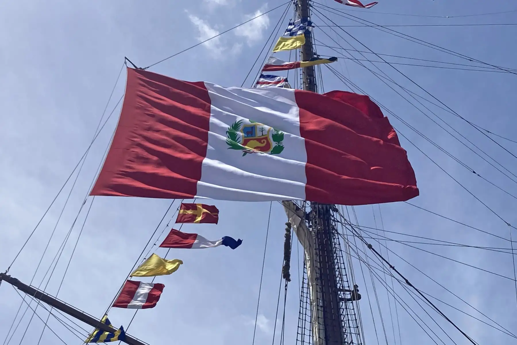 El comandante destacó también que Japón es un país "de interés para la Marina de guerra del Perú" y que se aprovechará su estancia para estrechar la cooperación con las fuerzas navales niponas, en el contexto también del 150 aniversario de las relaciones diplomáticas. Foto: EFE