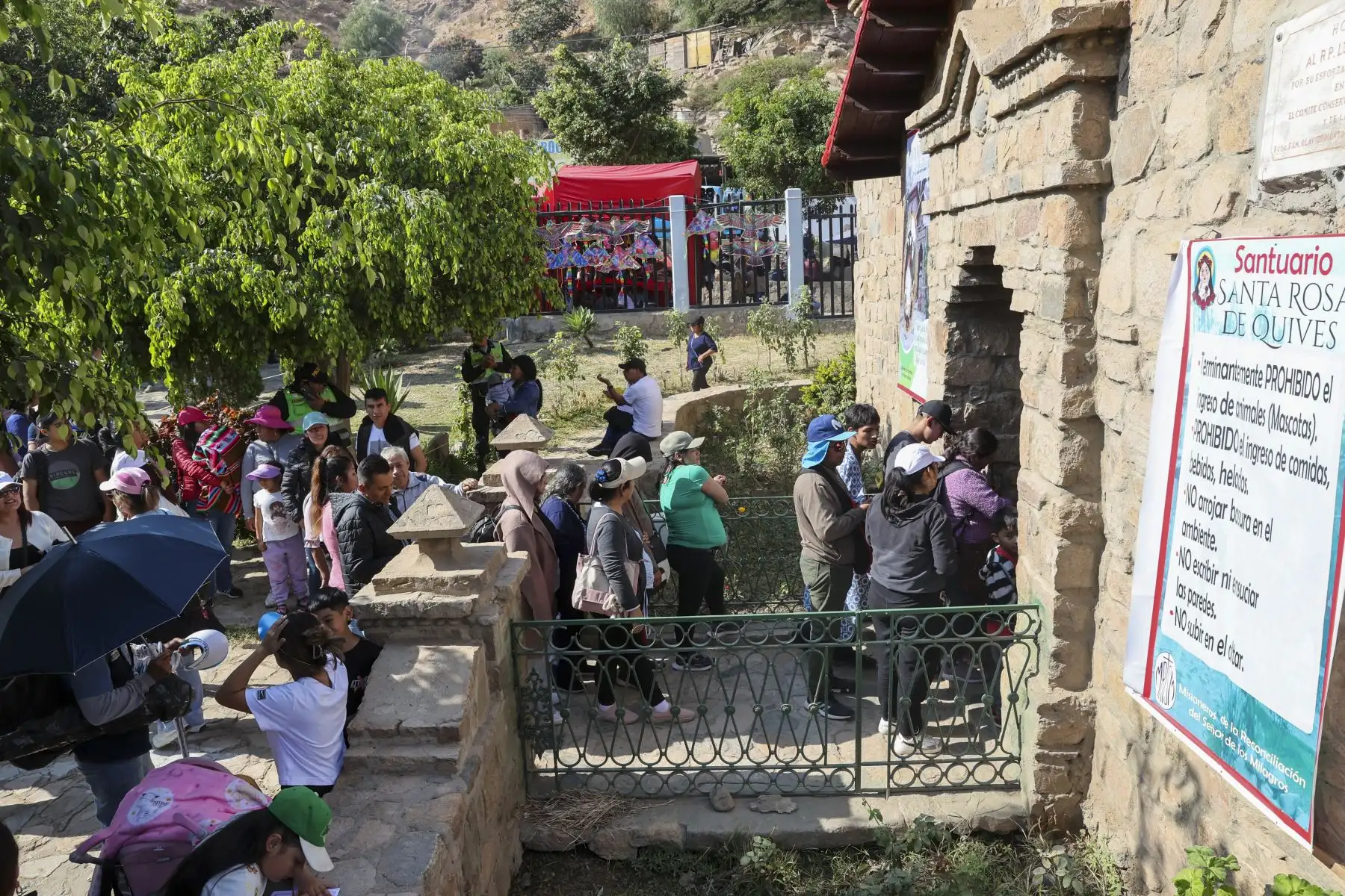 Cientos de personas acuden a Santa Rosa de Quives, lugar donde vivió Isabel Flores de Oliva más conocida como Santa Rosa de Lima. Museo de Santa Rosa

Foto: ANDINA/Juan Carlos Guzmán Negrini