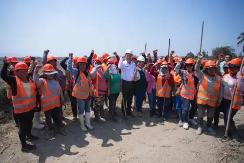 Como parte de las medidas preventivas frente al Fenómeno El Niño, el viceministro de Desarrollo y Agricultura Familiar e Infraestructura Agraria y Riego, Christian Barrantes Bravo, realizó una visita de inspección de los progresos 
de las tareas de limpieza, y descolmatación de ríos Chamán y Jequetepeque en La Libertad, como parte del plan “Con Punche Perú”.
