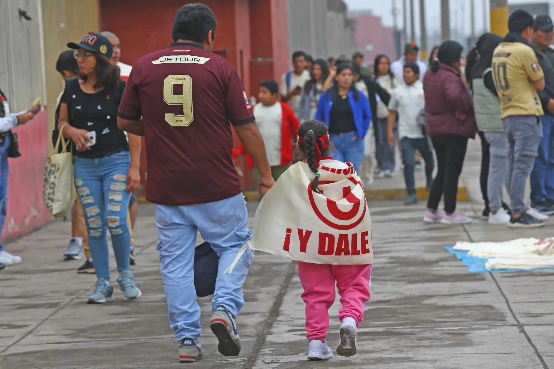 Imágenes previas al partido entre Universitario de Deportes vs. Alianza Lima que se enfrentan por la final de la Liga Femenina Apuesta Total 2023 en el estadio Monumental de Ate.
Foto: ANDINA/Eddy Ramos