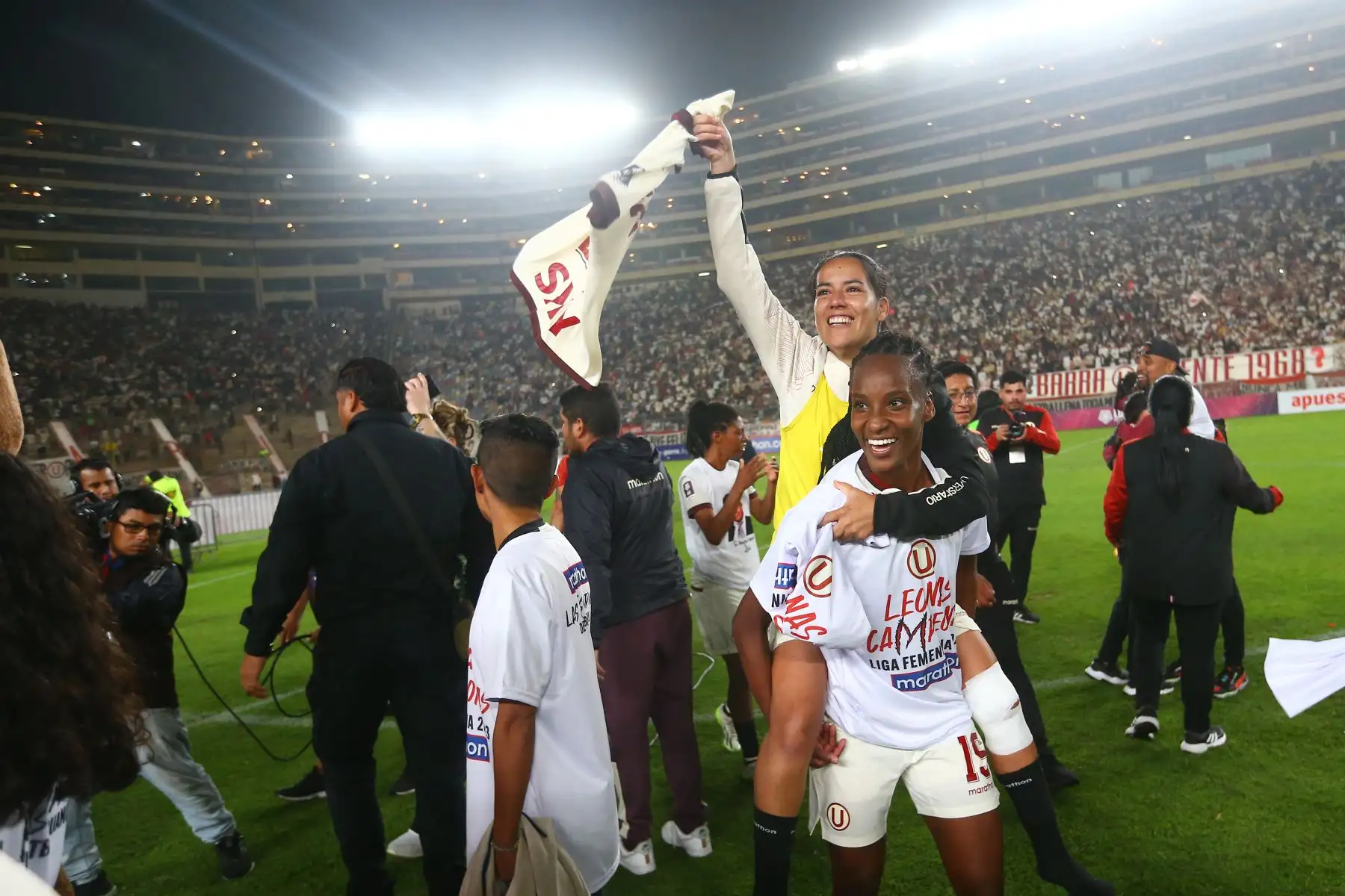 Universitario de Deportes es el campeón  de la Liga Femenina Apuesta Total 2023, tras vencer a Alianza Lima 2 a 0 en  el clásico del futbol femenino jugado en el estadio Monumental de Ate.
Foto: ANDINA/Eddy Ramos