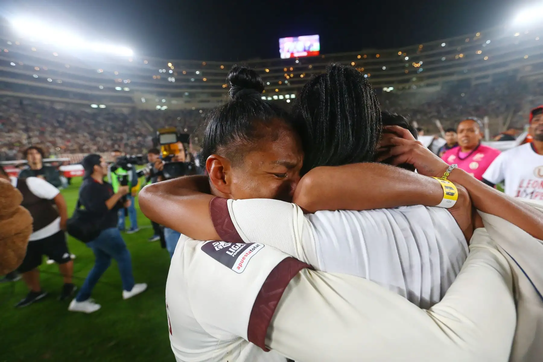 Universitario de Deportes es el campeón  de la Liga Femenina Apuesta Total 2023, tras vencer a Alianza Lima 2 a 0 en  el clásico del futbol femenino jugado en el estadio Monumental de Ate.
Foto: ANDINA/Eddy Ramos