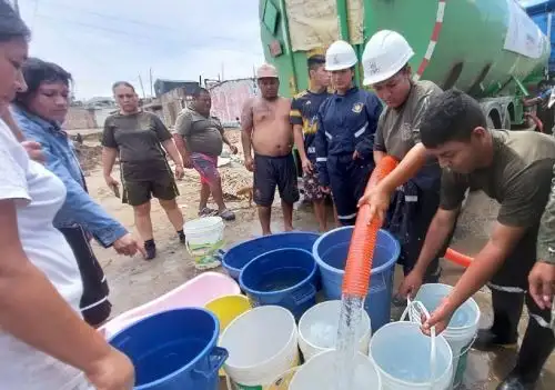 Con camiones cisterna la Municipalidad de Trujillo atenderá a la población afectada por el corte del servicio de agua potable dispuesta por Sedalib. ANDINA/Difusión