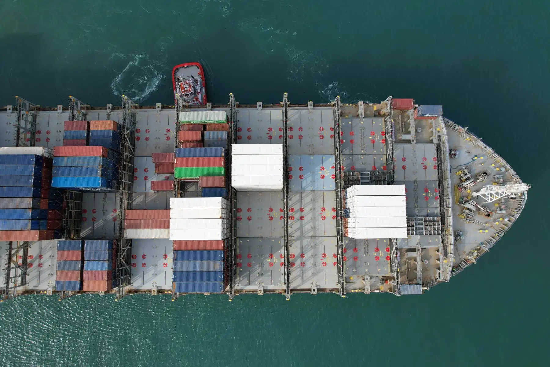 Considerando que alrededor del 90% de todos los contenedores movilizados en el Perú son operados en el Puerto del Callao, este hito refuerza el rol de DP World como un actor relevante en el escenario económico.
Foto: ANDINA/Daniel Bracamonte