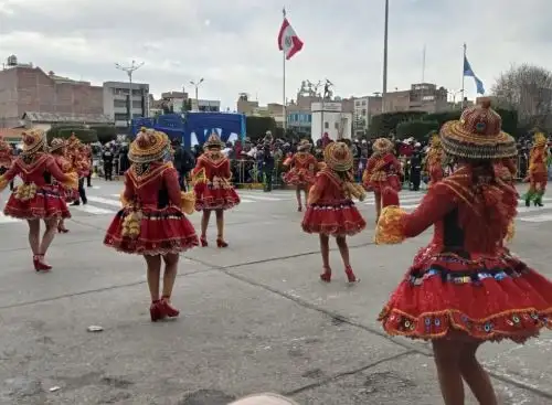Diversas delegaciones folclóricas participaron del lanzamiento de la Festividad en honor de San Miguel Arcángel, patrono de la ciudad de Ilave, en Puno. La fecha central de la fiesta se celebrará el 29 de setiembre. Foto: Alberto Alejo