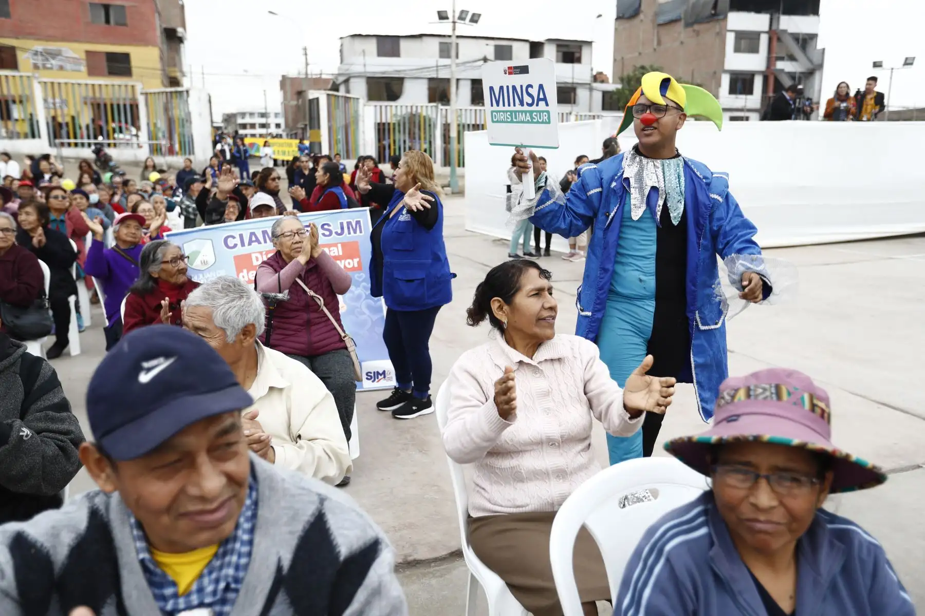De acuerdo con el Ministerio de Salud (Minsa), la vacuna bivalente contra el covid-19 contiene dos componentes de protección que permiten una mejor respuesta inmune del organismo frente a la infección. Foto: ANDINA/Daniel Bracamonte