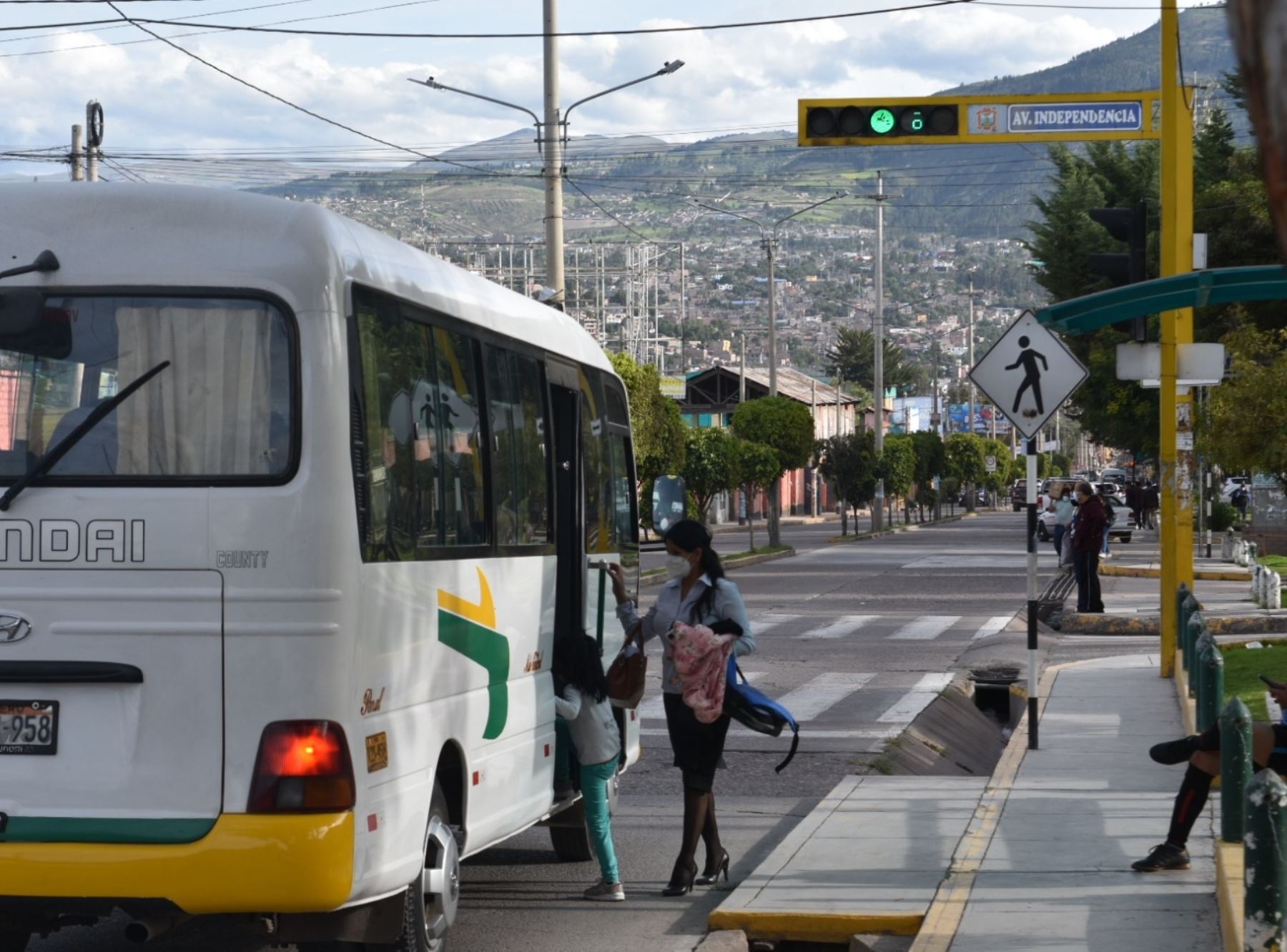 MTC propone nuevo diseño de semaforización y señalización para el centro histórico de Huamanga y así reducir la demora del tránsito.
