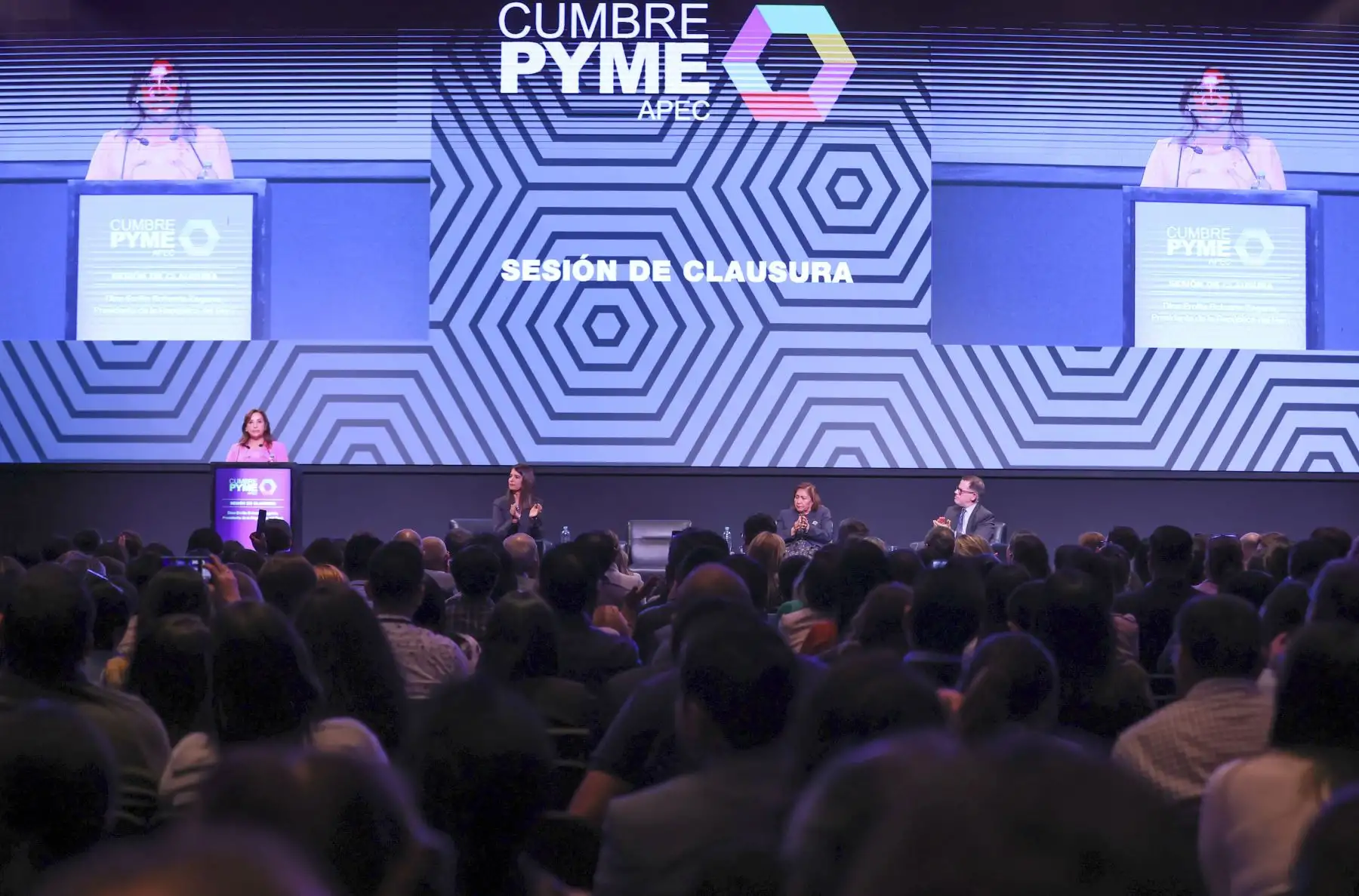 Presidenta Dina Boluarte participa en la clausura de la XVI Cumbre PYME APEC 2023. Foto:ANDINA/ Prensa presidencia
