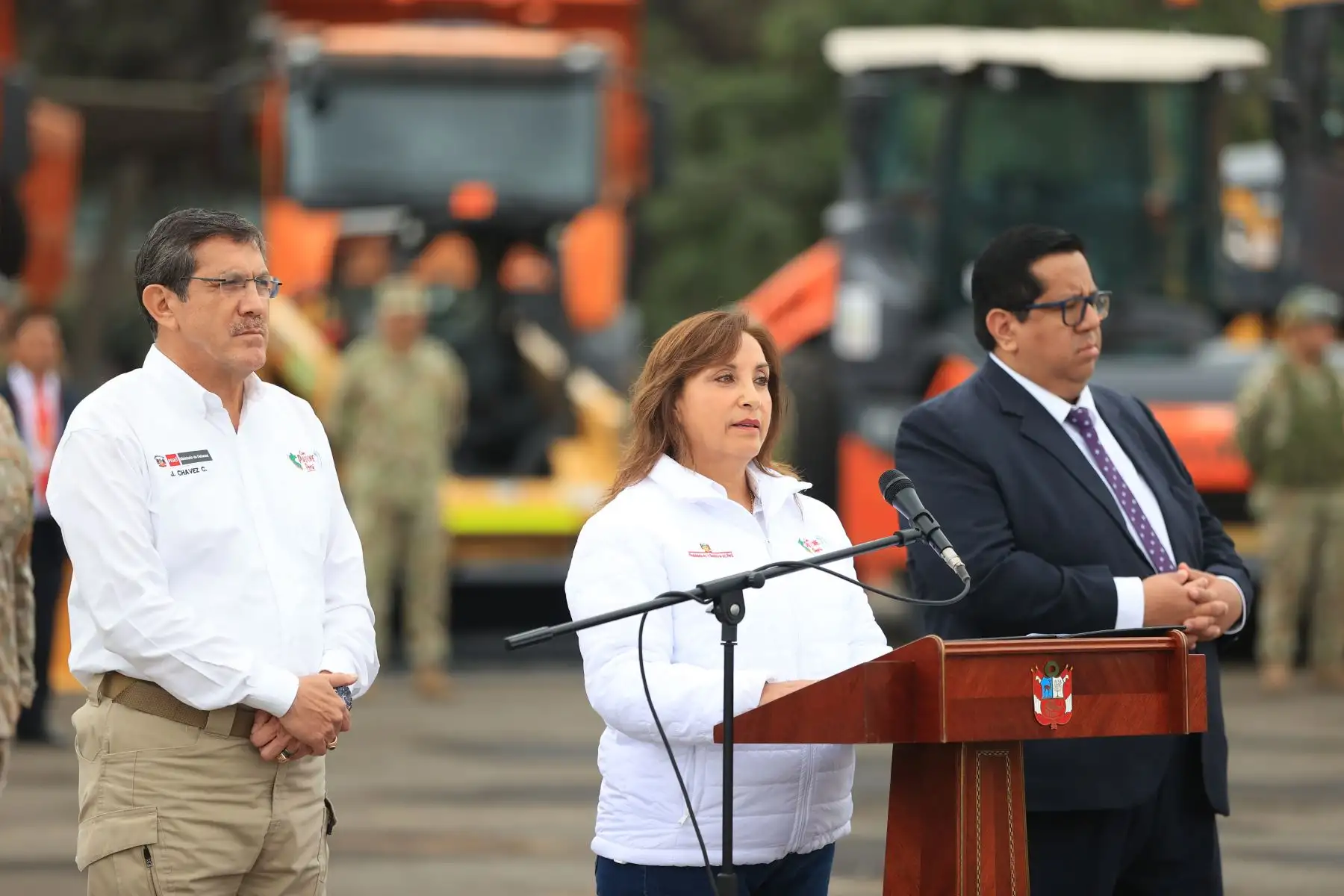 Presidenta Dina Boluarte participa en la presentación de vehículos de ingeniería para hacer frente a los efectos del fenómeno El Niño. Foto: ANDINA/Prensa Presidencia