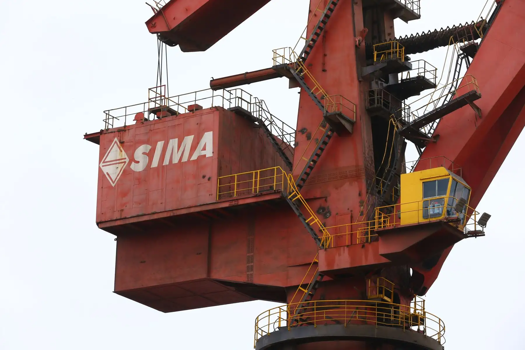 Visita  a las instalaciones del Servicios Industriales de la Marina (SIMA).
Foto: ANDINA/Eddy Ramos