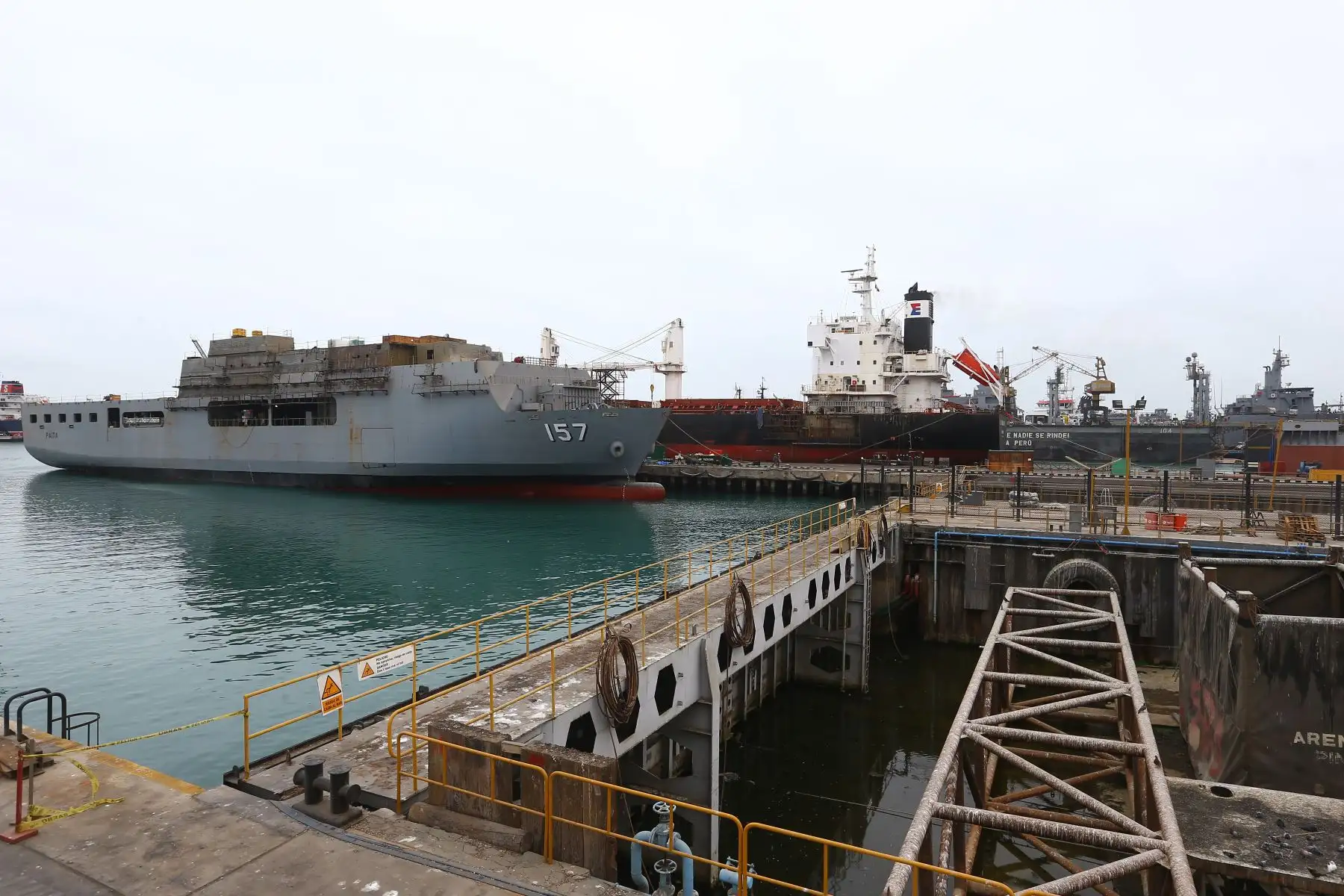 Servicios Industriales de la Marina (SIMA) efectúa el mantenimiento, modernización, diseño y construcción de las unidades de la Marina de Guerra del Perú y complementariamente ejecuta proyectos relacionados con la industria naval.
Foto: ANDINA/Eddy Ramos