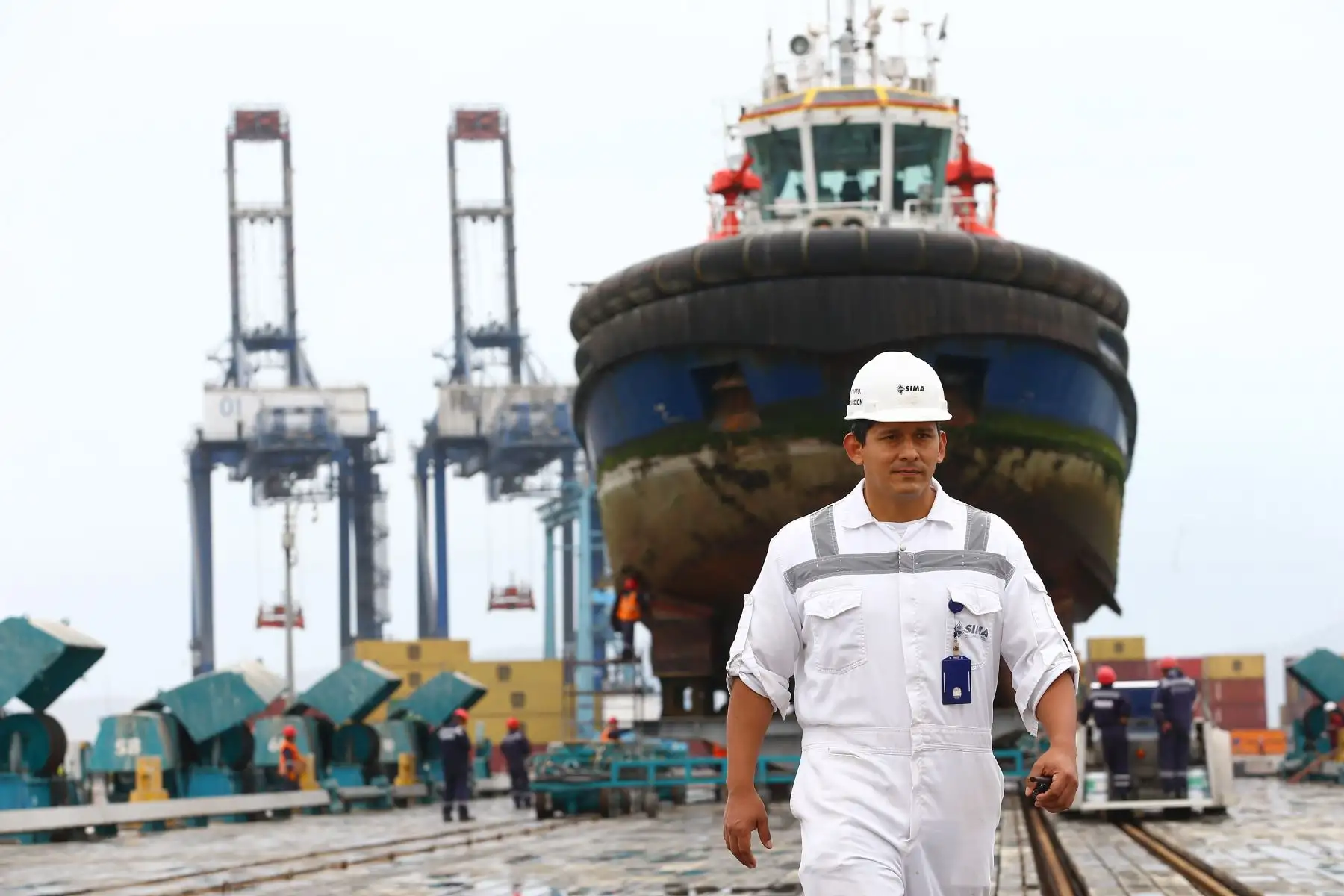 Servicios Industriales de la Marina (SIMA) efectúa el mantenimiento, modernización, diseño y construcción de las unidades de la Marina de Guerra del Perú y complementariamente ejecuta proyectos relacionados con la industria naval.
Foto: ANDINA/Eddy Ramos