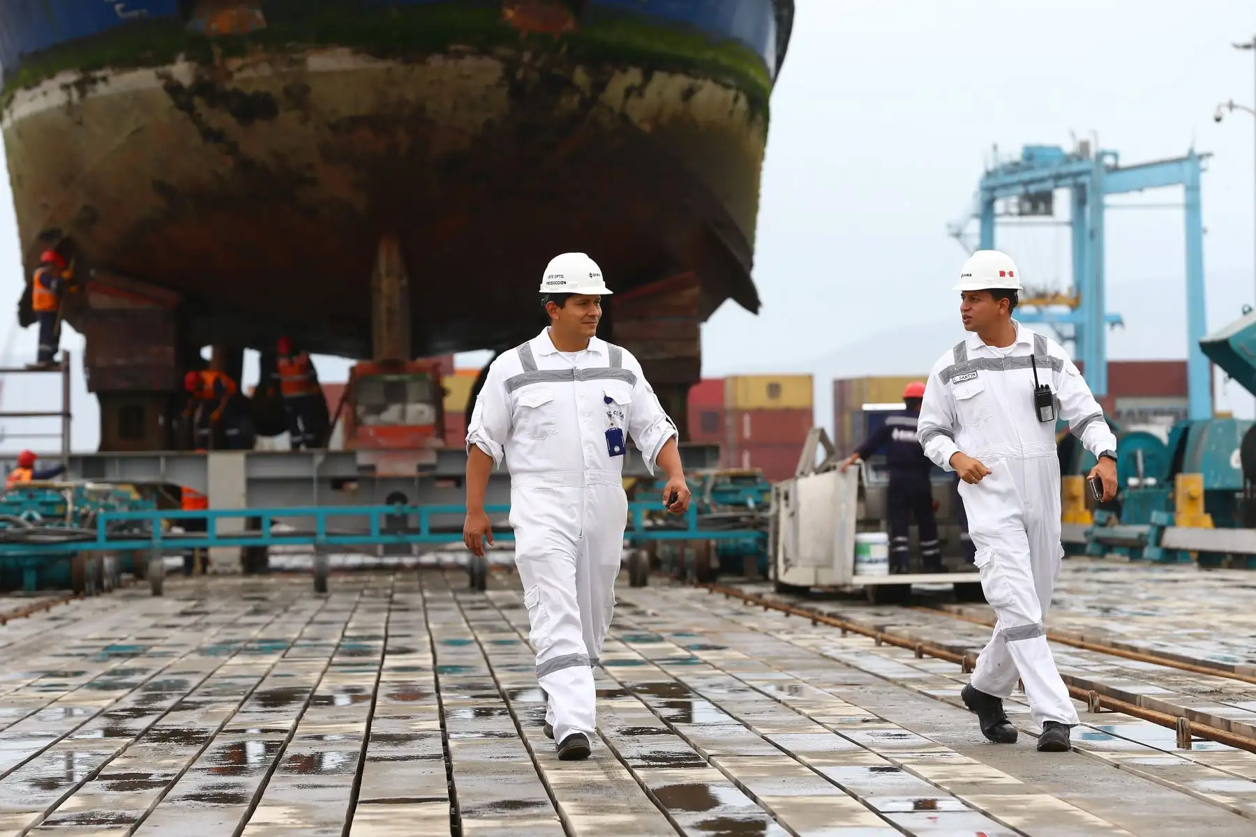 Servicios Industriales de la Marina (SIMA),cuenta con un equipo humano de amplia experiencia, liderados por ingenieros especializados en cada tipo de embarcación.
Foto: ANDINA/Eddy Ramos