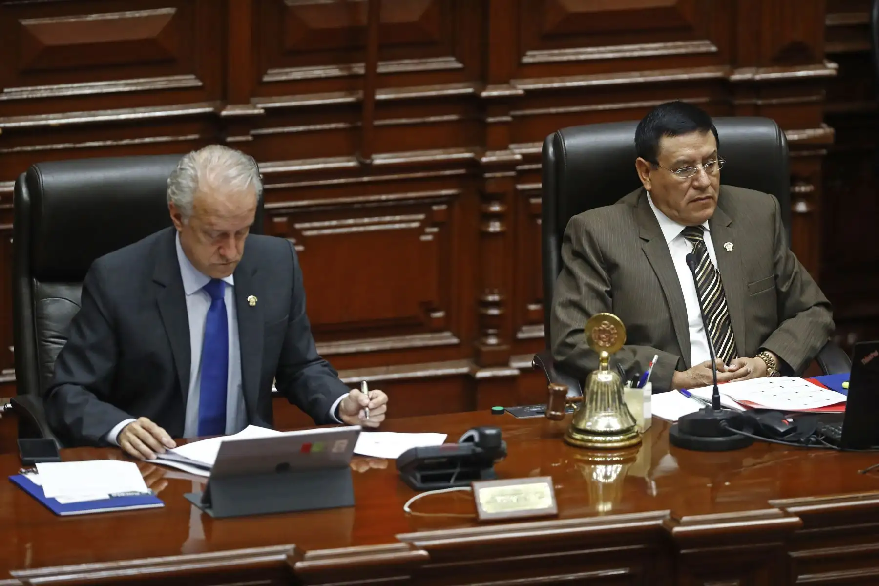 Pleno del Congreso se reúne para debatir el Presupuesto Público 2024, sustentado por el Poder Ejecutivo. Foto: ANDINA/Daniel Bracamonte