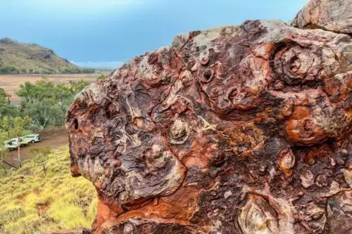 Pilbara es un campo de pruebas crucial para que los científicos perfeccionen sus habilidades para identificar señales de vida en entornos muy antiguos. Foto: NASA