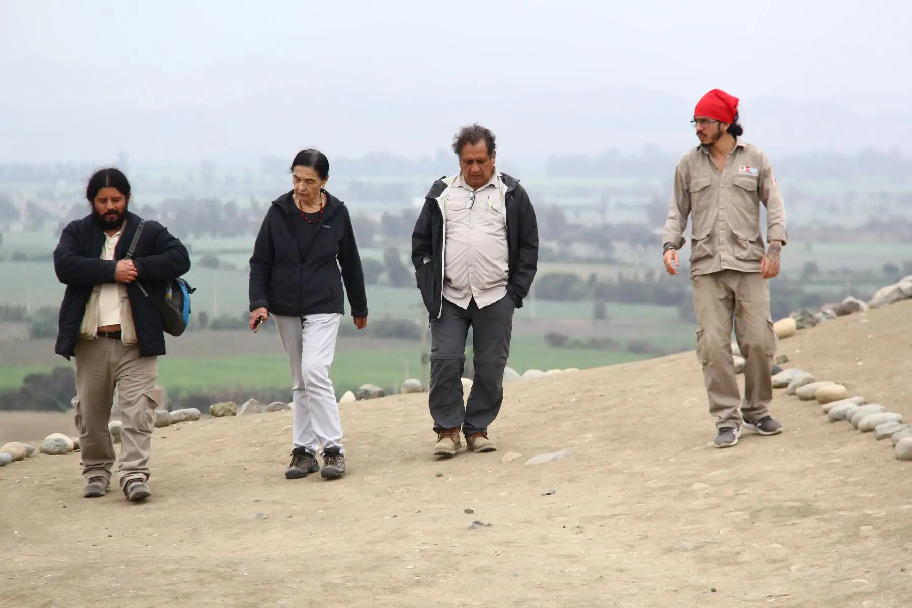 La investigadora principal y actual directora de la Zona Arqueológica Caral, Ruth Shady Solís, llegó en 1994, junto a un pequeño grupo de arqueólogos, al valle de Supe e inició las primeras investigaciones en el lugar con recursos propios y, desde 1996, efectuó excavaciones en la Ciudad Sagrada de Caral-Supe.  Foto: ANDINA/Daniel Bracamonte