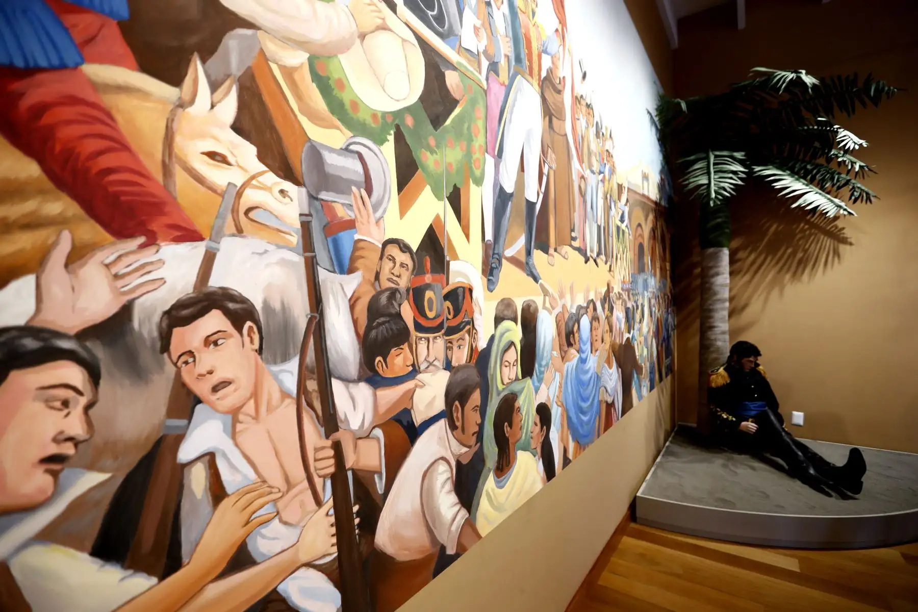 La Casa del General Don José de San Martín en Pisco ahora ofrece nuevos elementos de la museografía moderna como maquetas, infografías e imágenes, además de un holograma del héroe planificando la Independencia del Perú. Foto: ANDINA/Daniel Bracamonte
